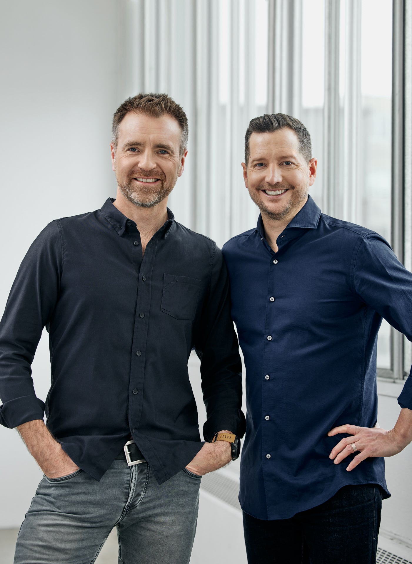 写真　ヤニス　マラ（左）とステファン　カルダン（右）