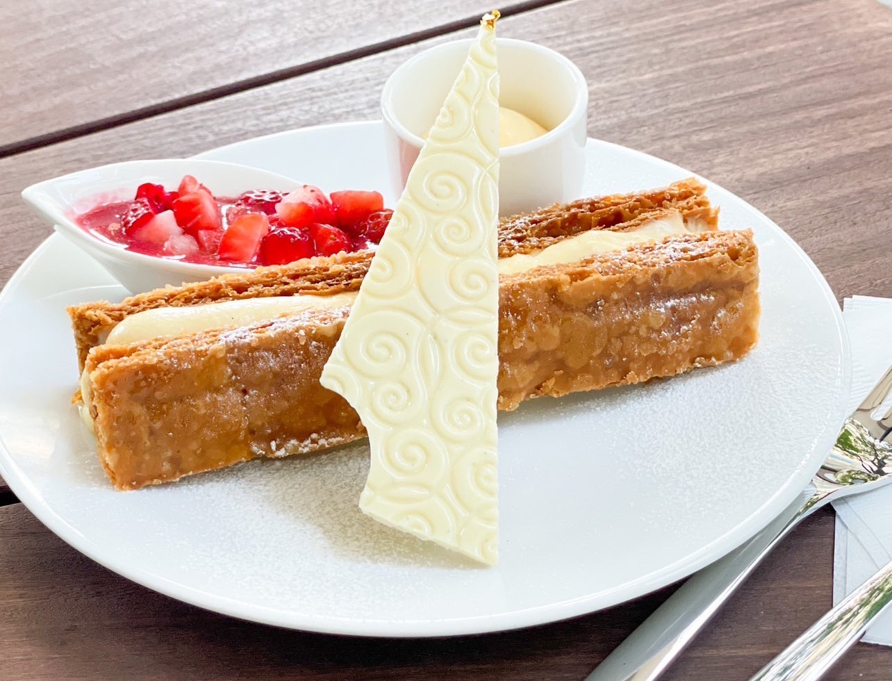 季節のミルフィーユ　イートインのみ1540円