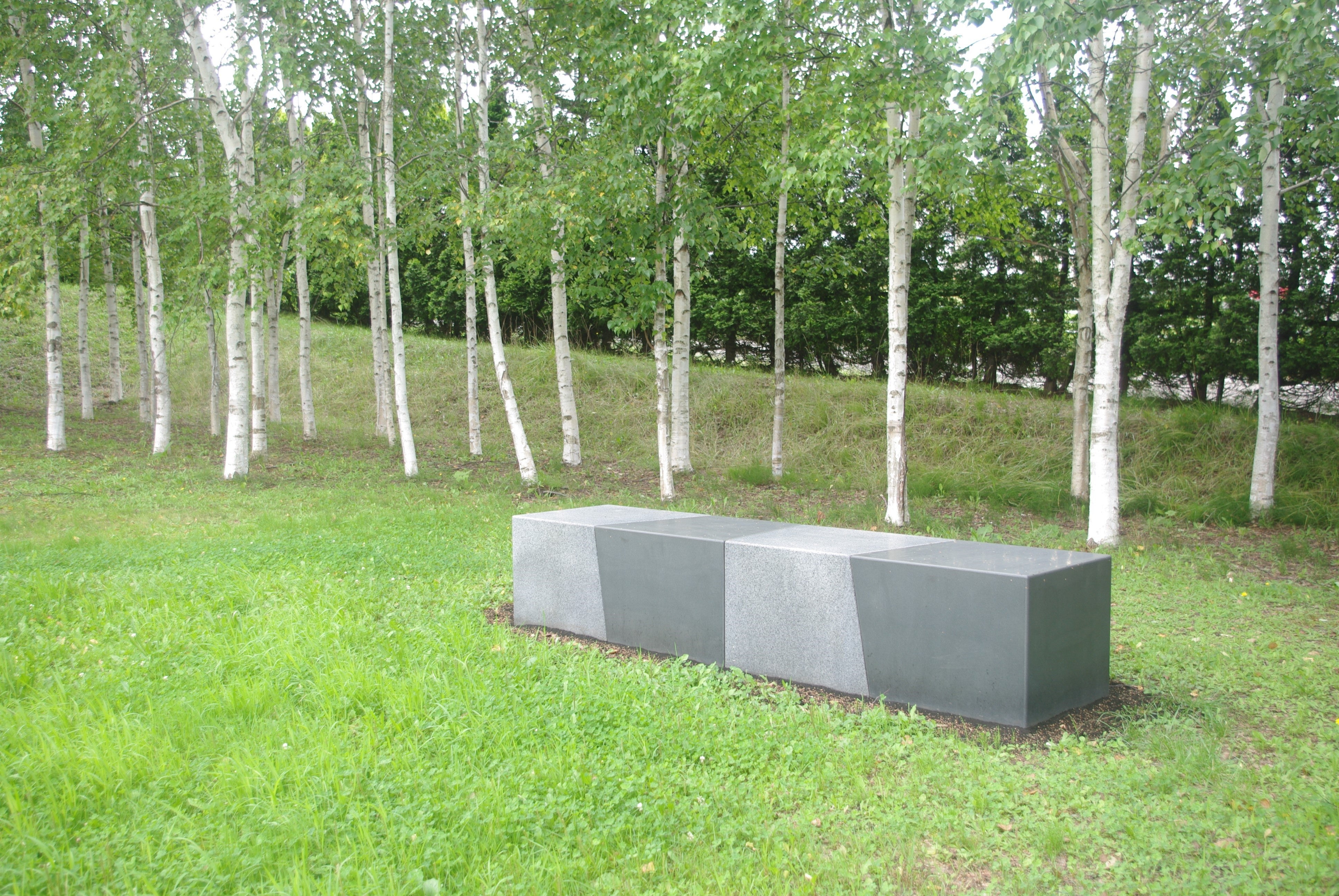 五十嵐 威暢　ベンチ「Friends」