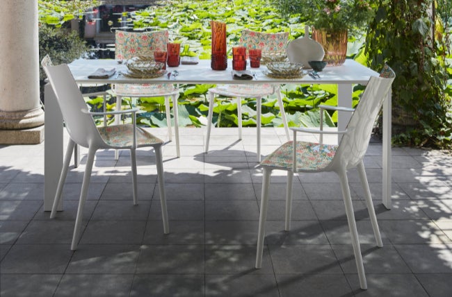 ミラノサローネで注目を集めたKartell新作が日本上陸!フィリップ ミラノサローネで注目を集めたKartell新作が日本上陸!フィリップ