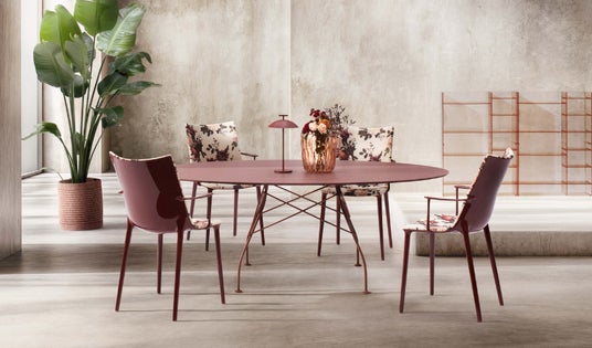 ミラノサローネで注目を集めたKartell新作が日本上陸