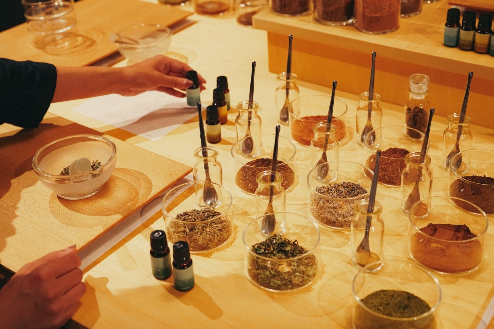 Yohaku Lab創⾹室3