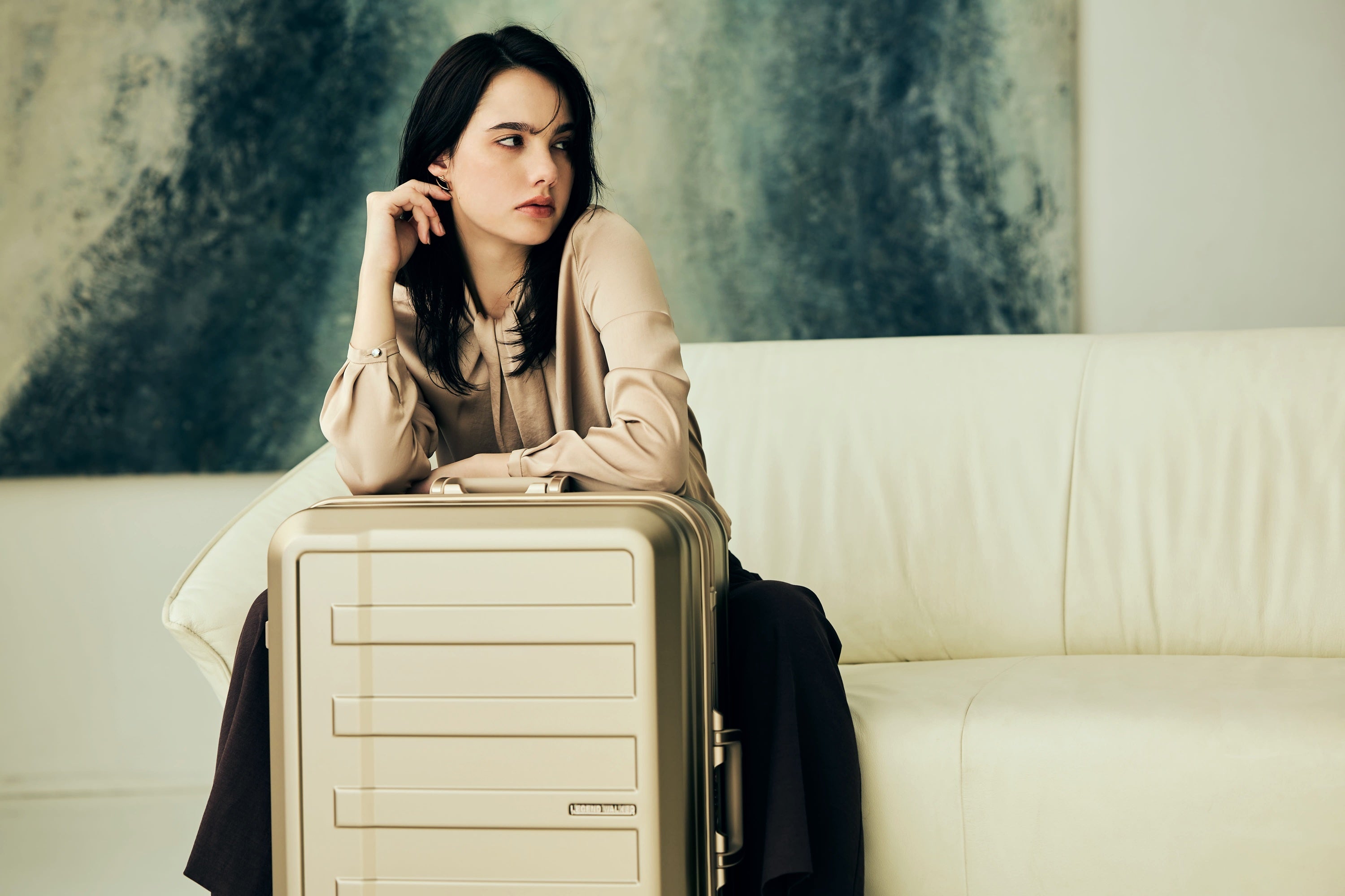 すべてを備えた新世代スーツケース『NEXIS』新発売 LEGEND WALKERの