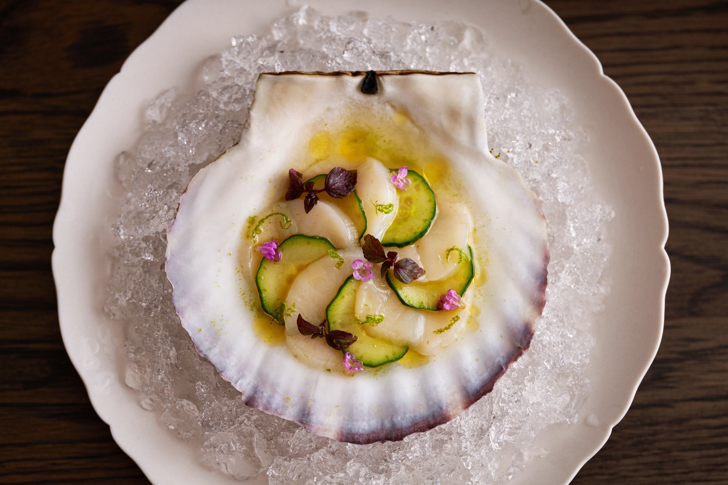 北海道産帆立貝、昆布漬け胡瓜とすだち