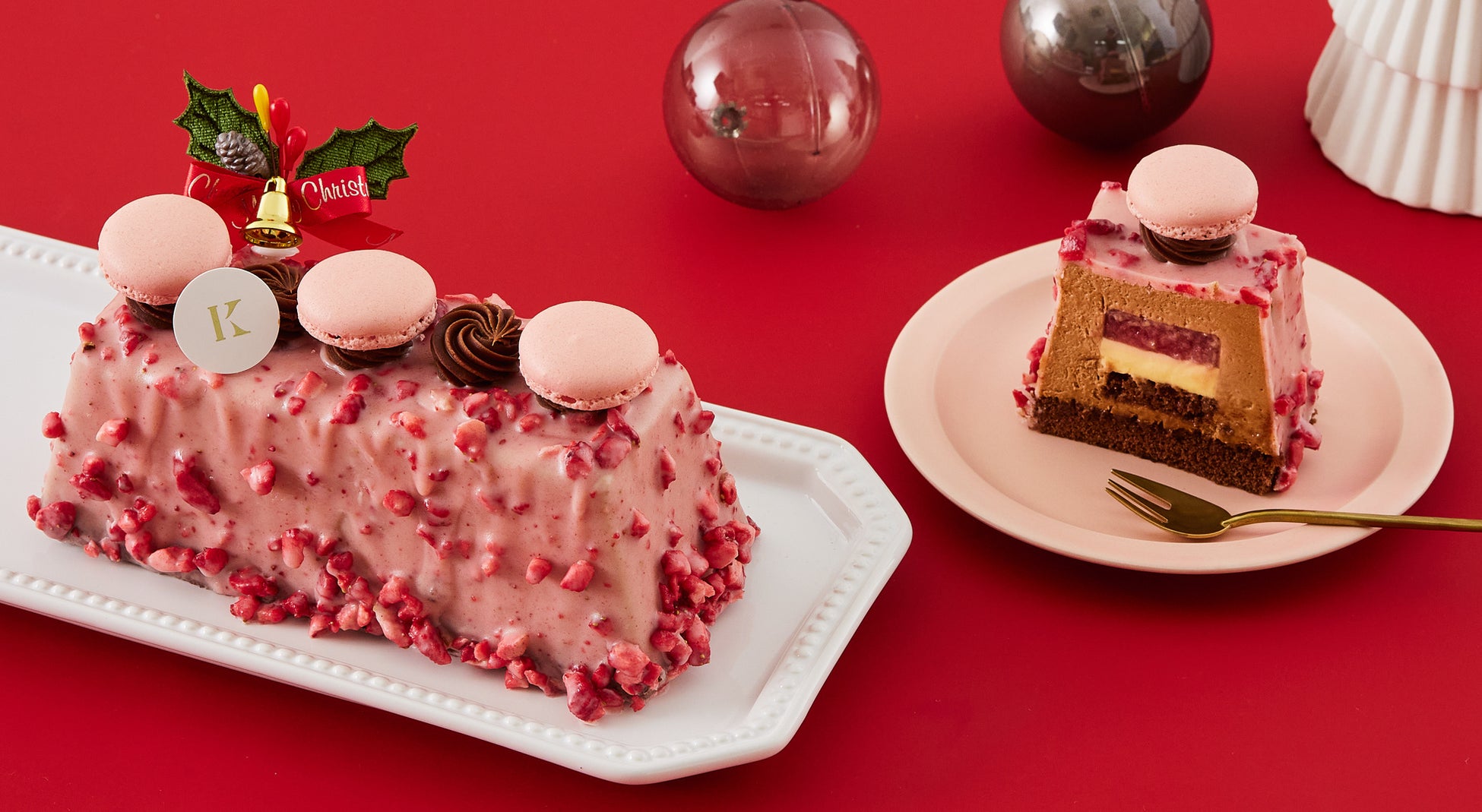 ムース仕立てのクリスマスケーキ「苺のショコラケーキ」