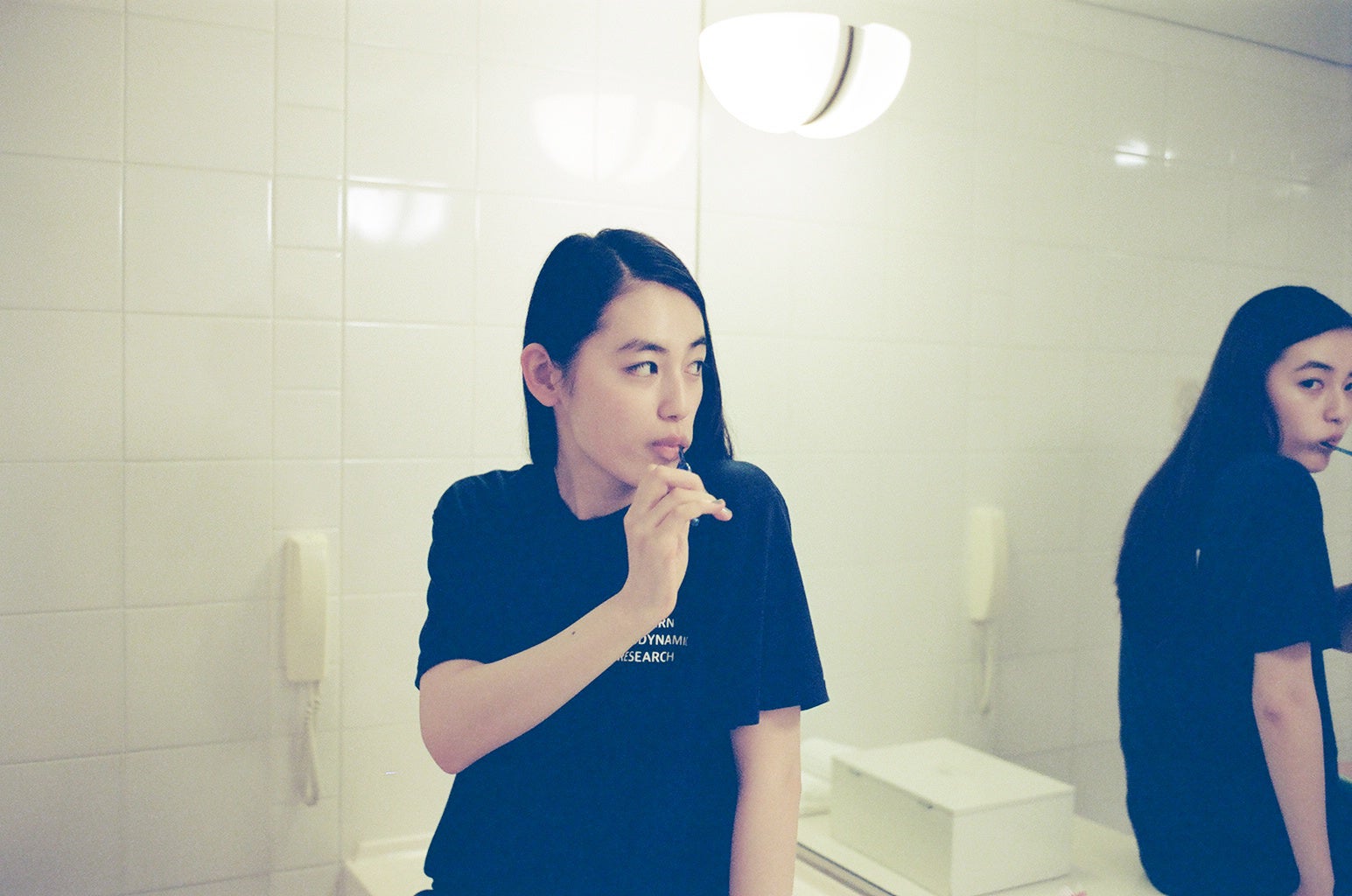 八木莉可子写真集『Pitter-Patter』広報用画像