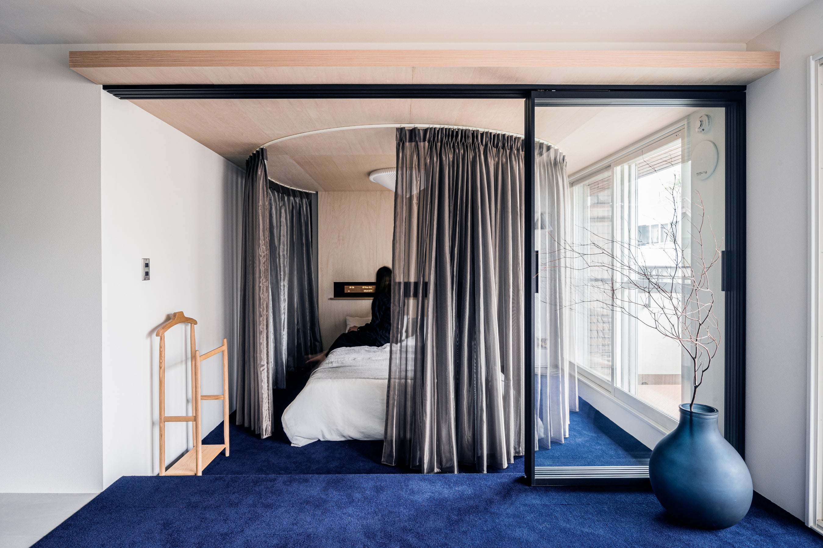 handcrafted modern 建築 インテリア 本 Handcrafted Modern: At Home with Mid-century Designers