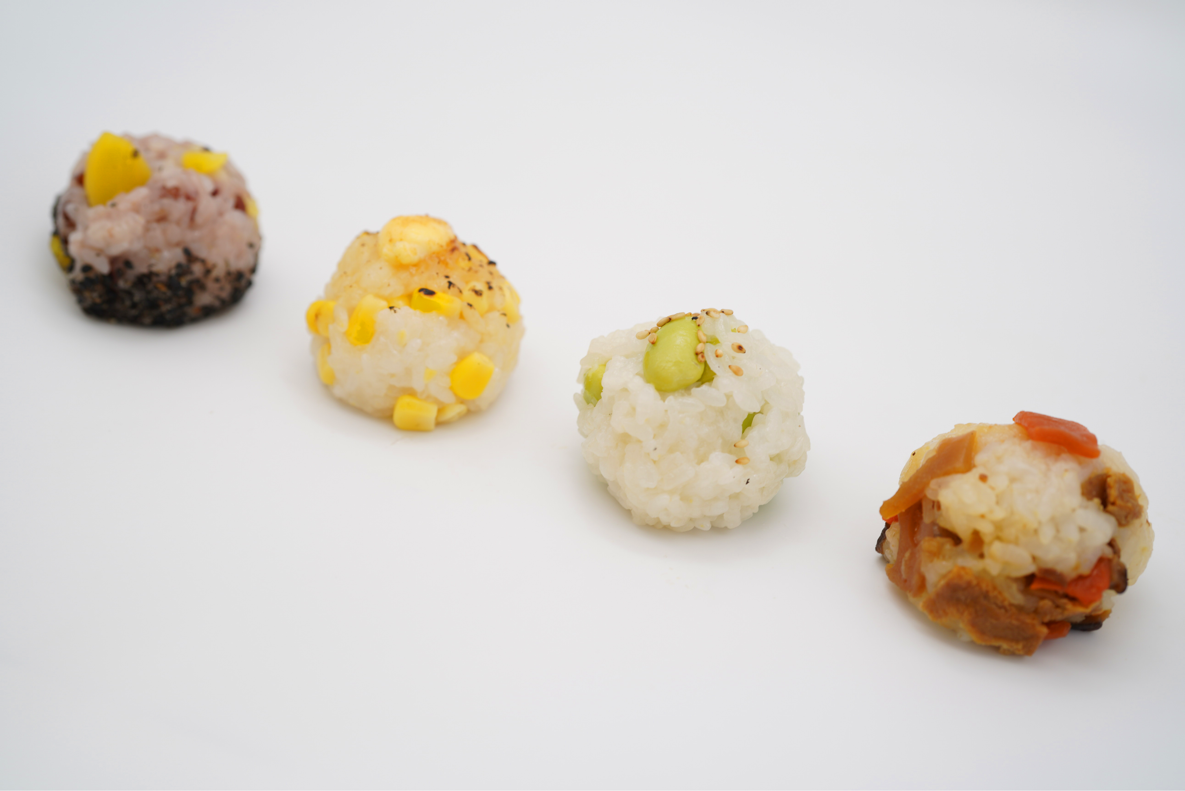 てのひらおこわ（栗、 もろこしマヨネーズ、枝豆、五目中華）