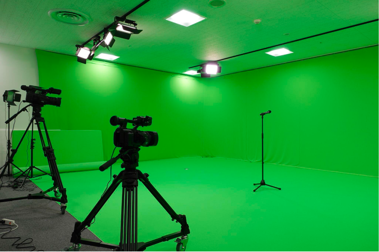 グリーンバックのクロマキースタジオ