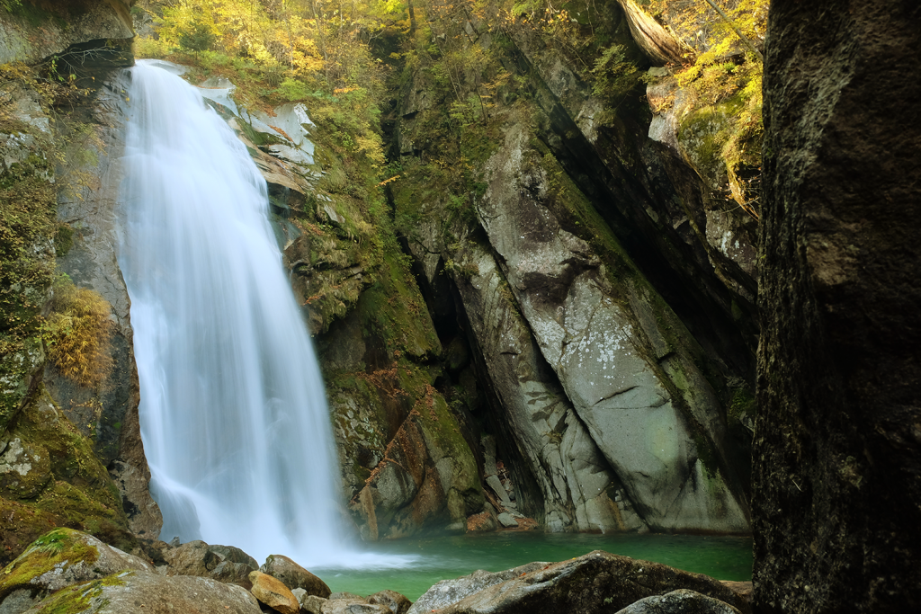 尾白川渓谷　提供：北杜市観光協会