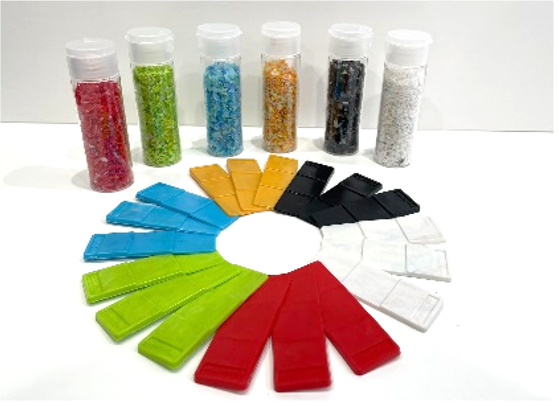 再生材とカラーサンプル