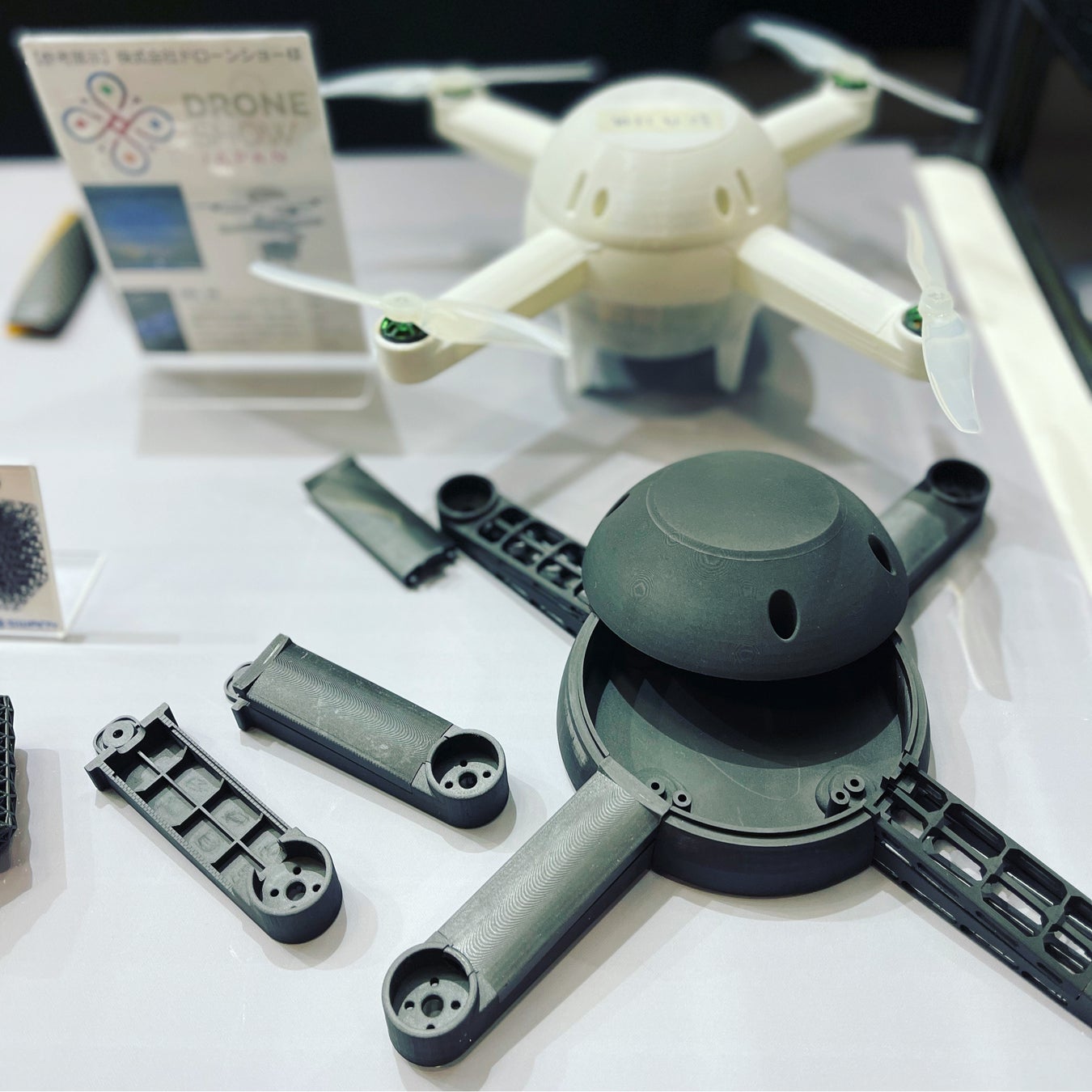 スワニーが製作したドローン、unica