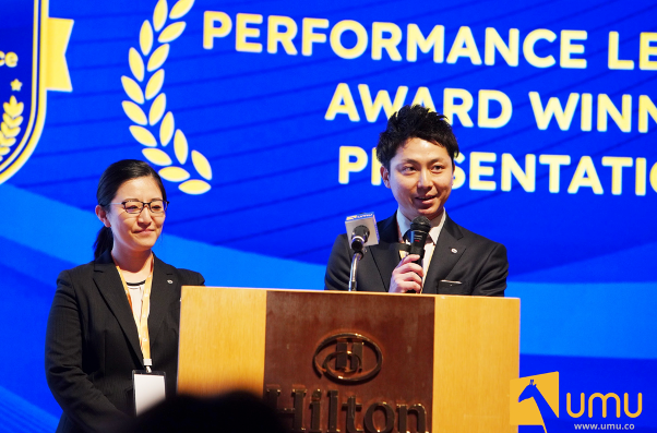 ＜ヤマト運輸株式会社　人事部　鶴田裕亮氏　柏崎寿惠氏　ご登壇の様子＞