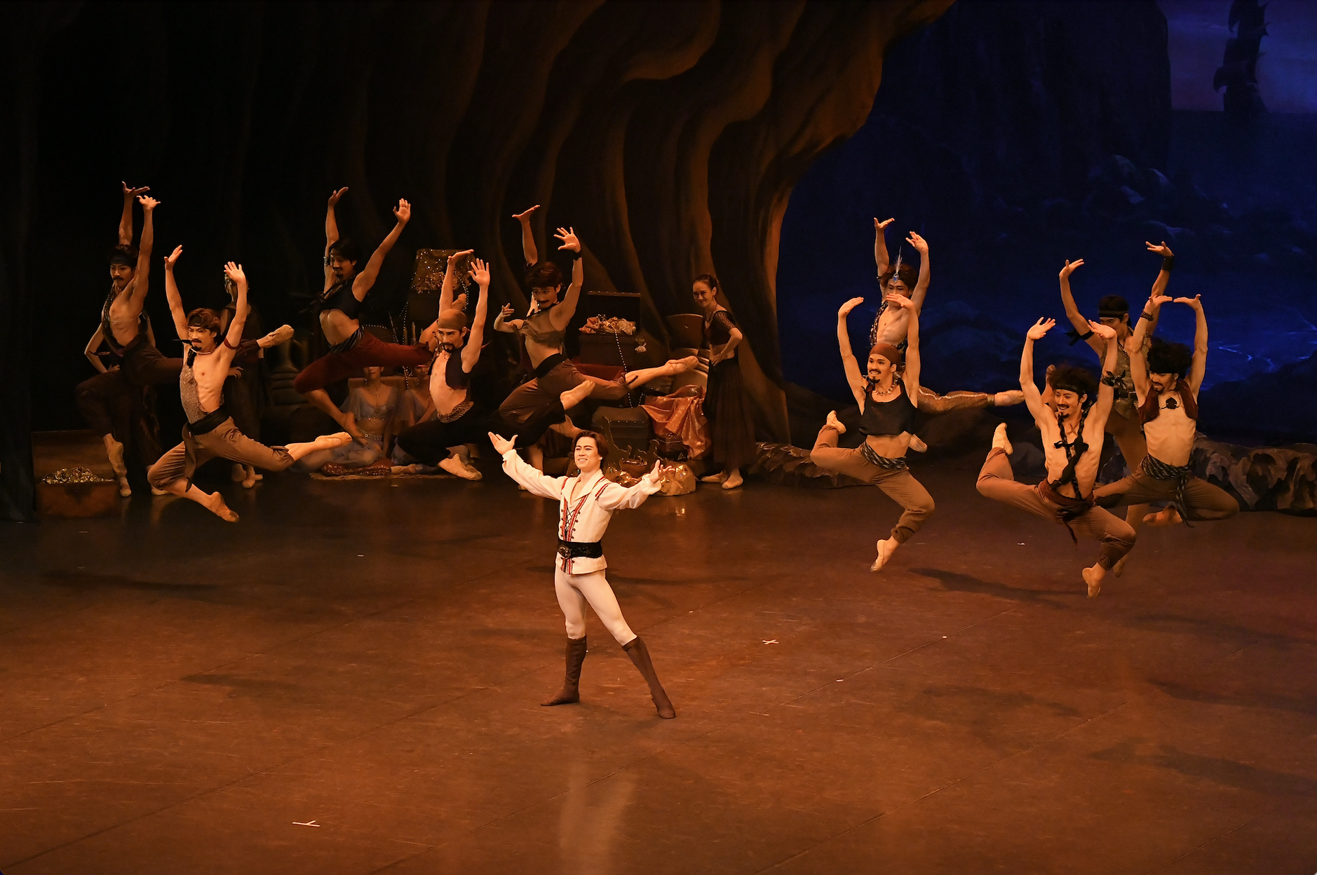 貞松・浜田バレエ団「海賊」