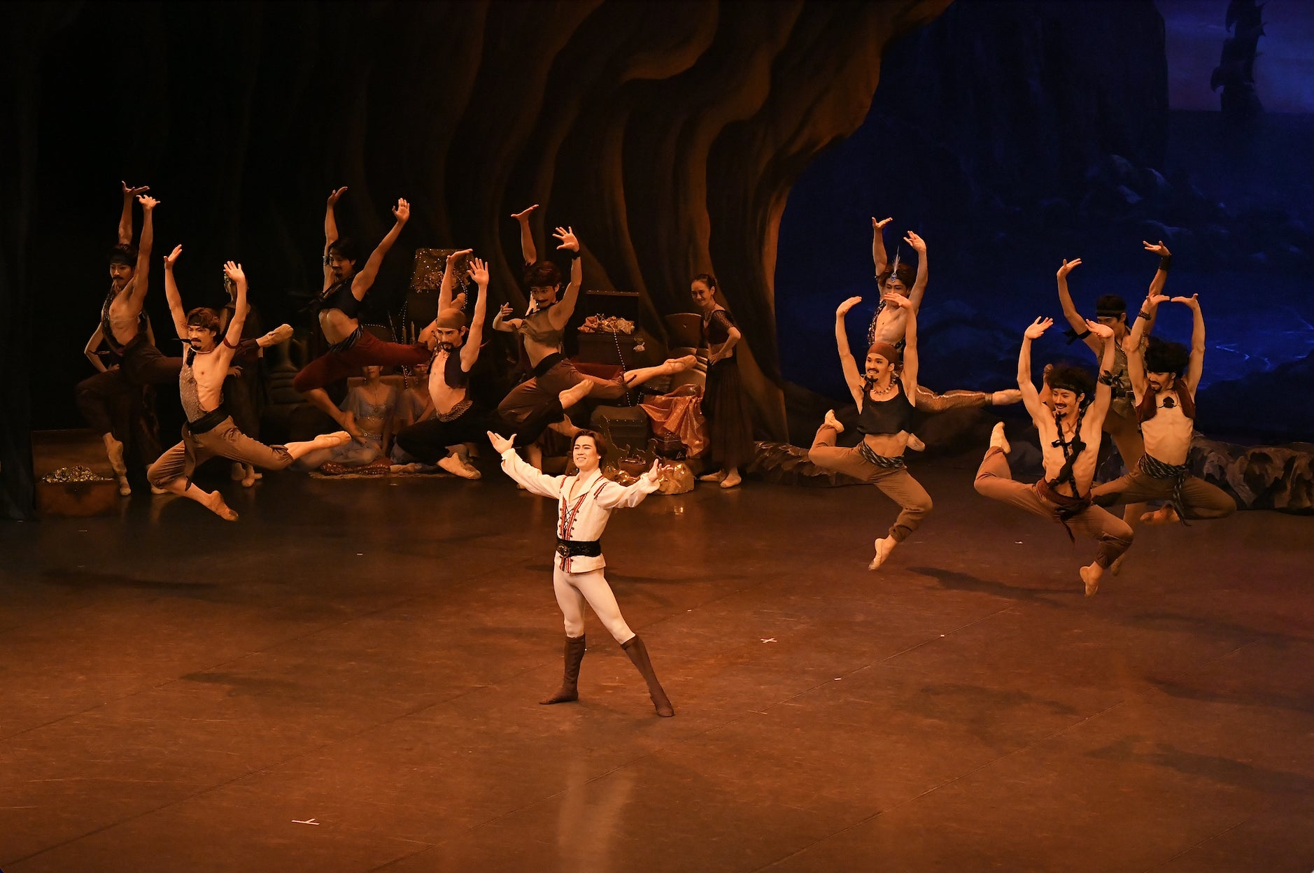 貞松・浜田バレエ団「海賊」