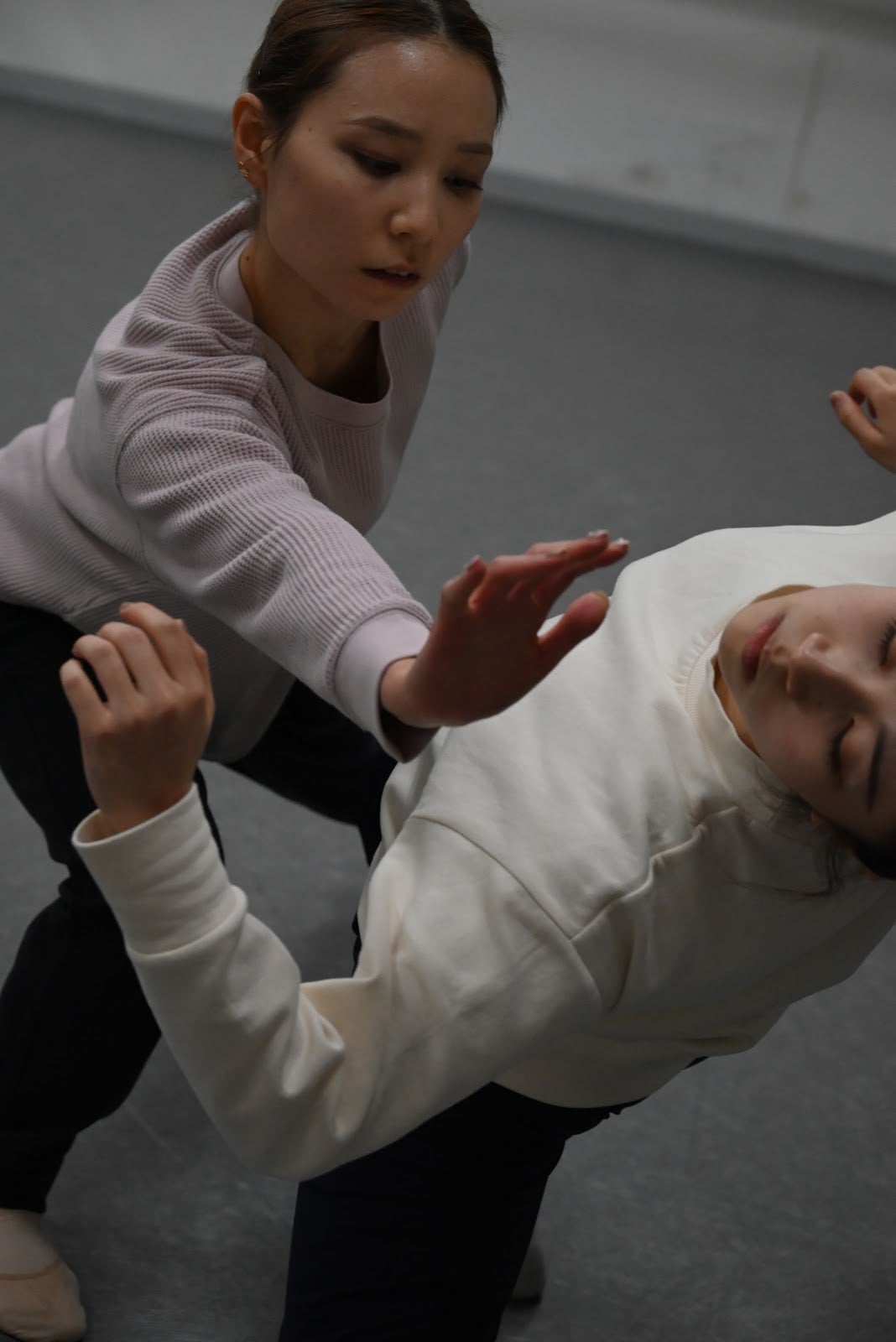 稲尾芳文振付「波」（世界初演）　撮影：田中みずき