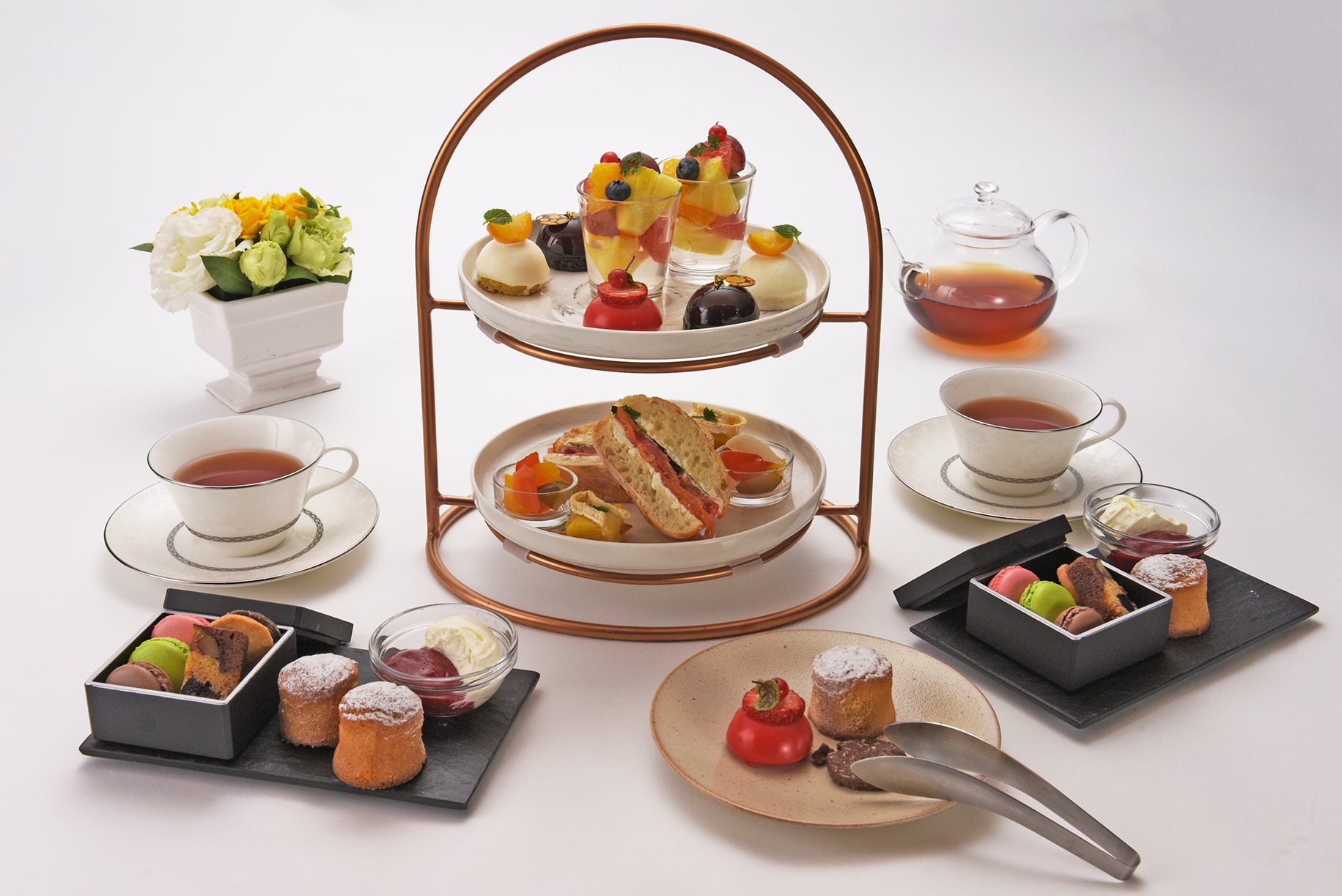 客室でお楽しみいただけるアフタヌーンティー