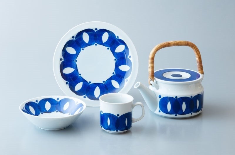 《てまり》昭和43（1968）年　鳴海製陶株式会社　同社所蔵