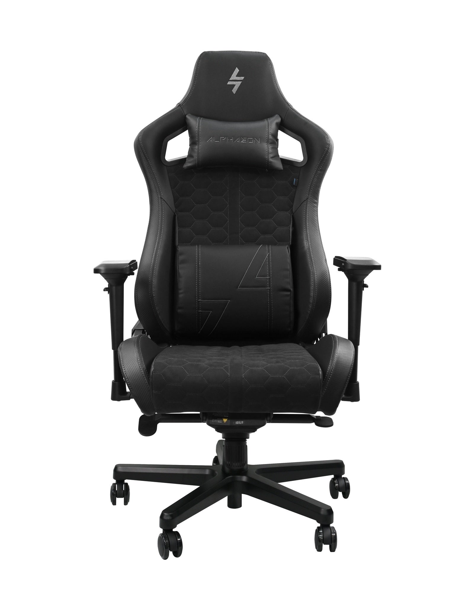 Tesoroブランド製ゲーミングチェア「Aston Martin F1」シリーズ