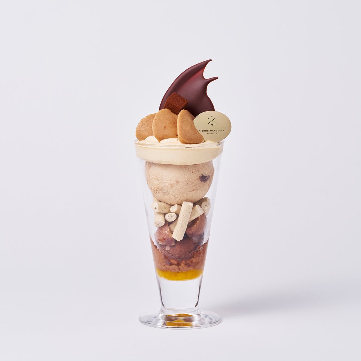 マグヒーリー・プロフェッショナル　美品 旬のマロンにアールグレイの華やかな香りを合わせたパフェやワッフルが