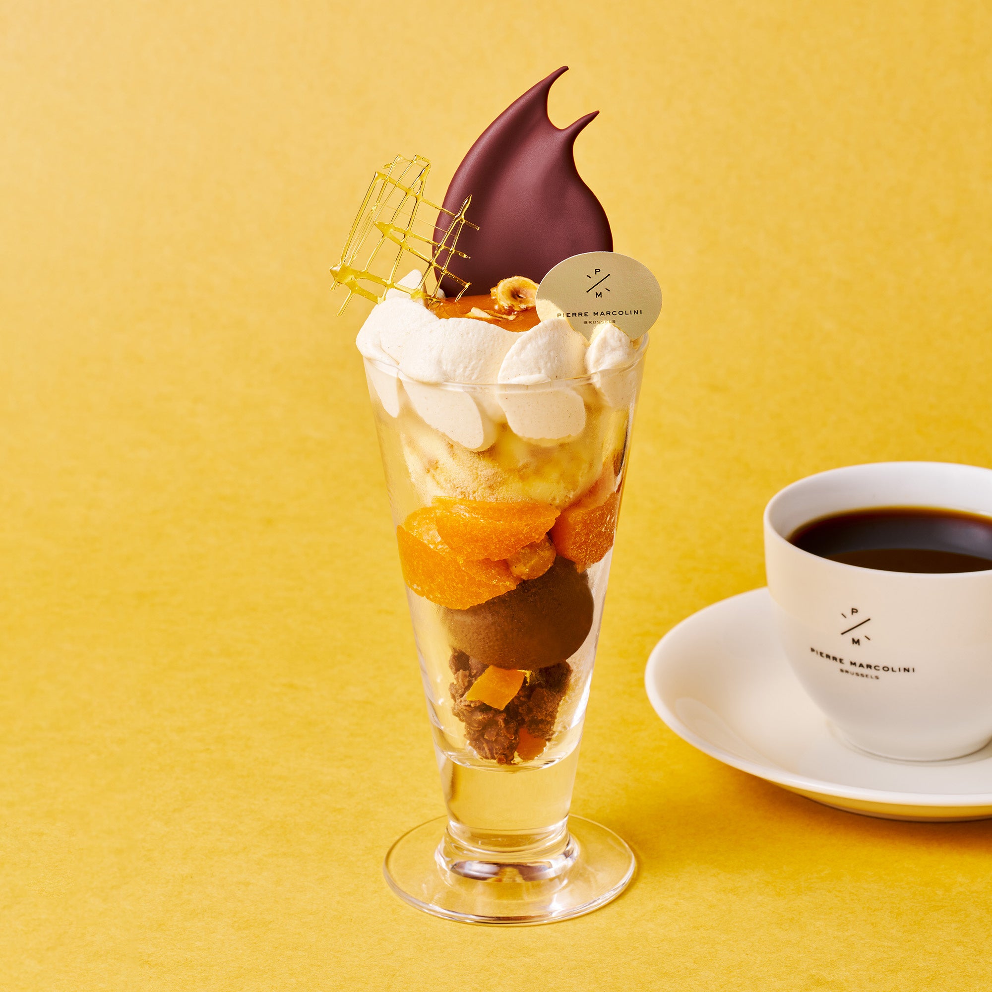 パフェ ヘーゼルナッツ プラリネ＆アプリコット