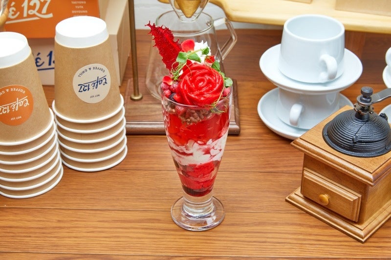 TAEYONG ローズブルームパフェ