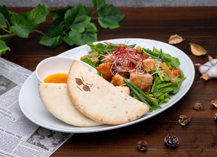 TVアニメ『BANANA FISH』のテーマカフェ、節目の第5弾開催をお祝い