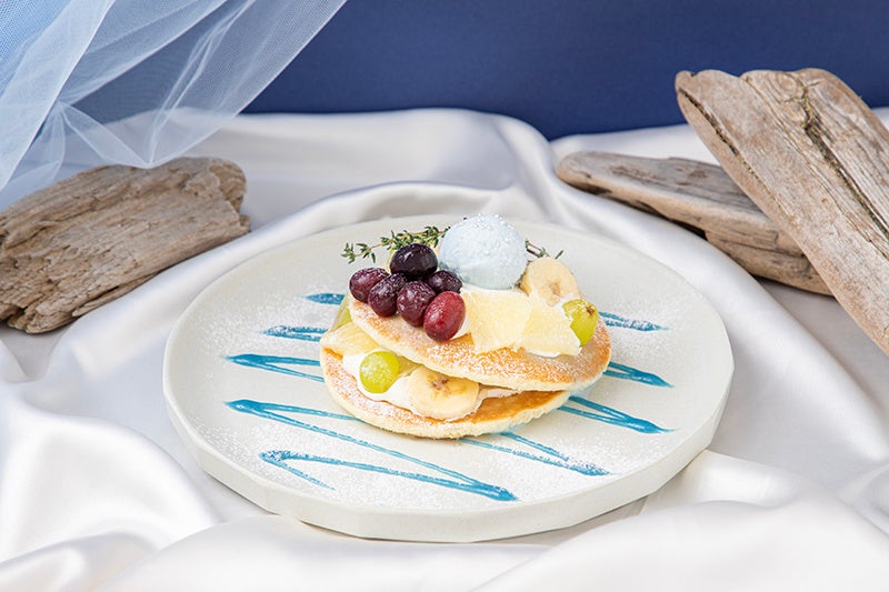フルーツパンケーキ〜 ブルーソルトアイス添え 〜