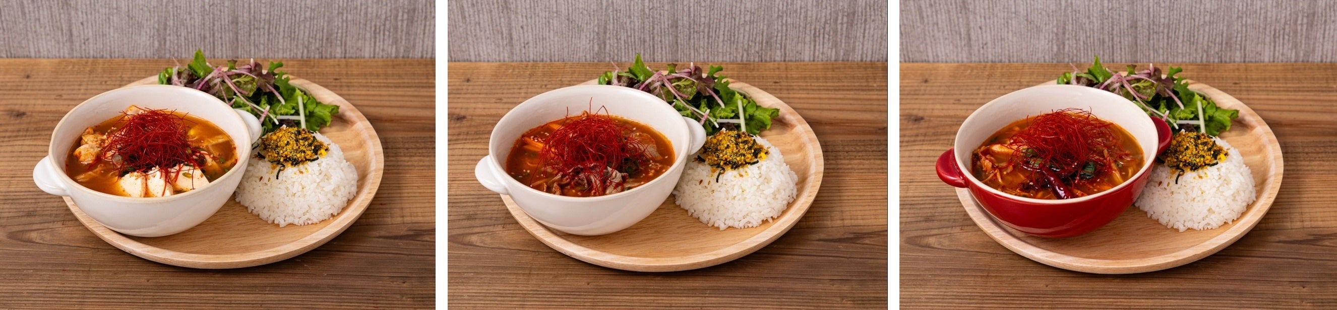 S.COUPS　スンドゥブチゲ、JEONGHAN　チャドルテンジャンチゲ、JOSHUA　マーラータン