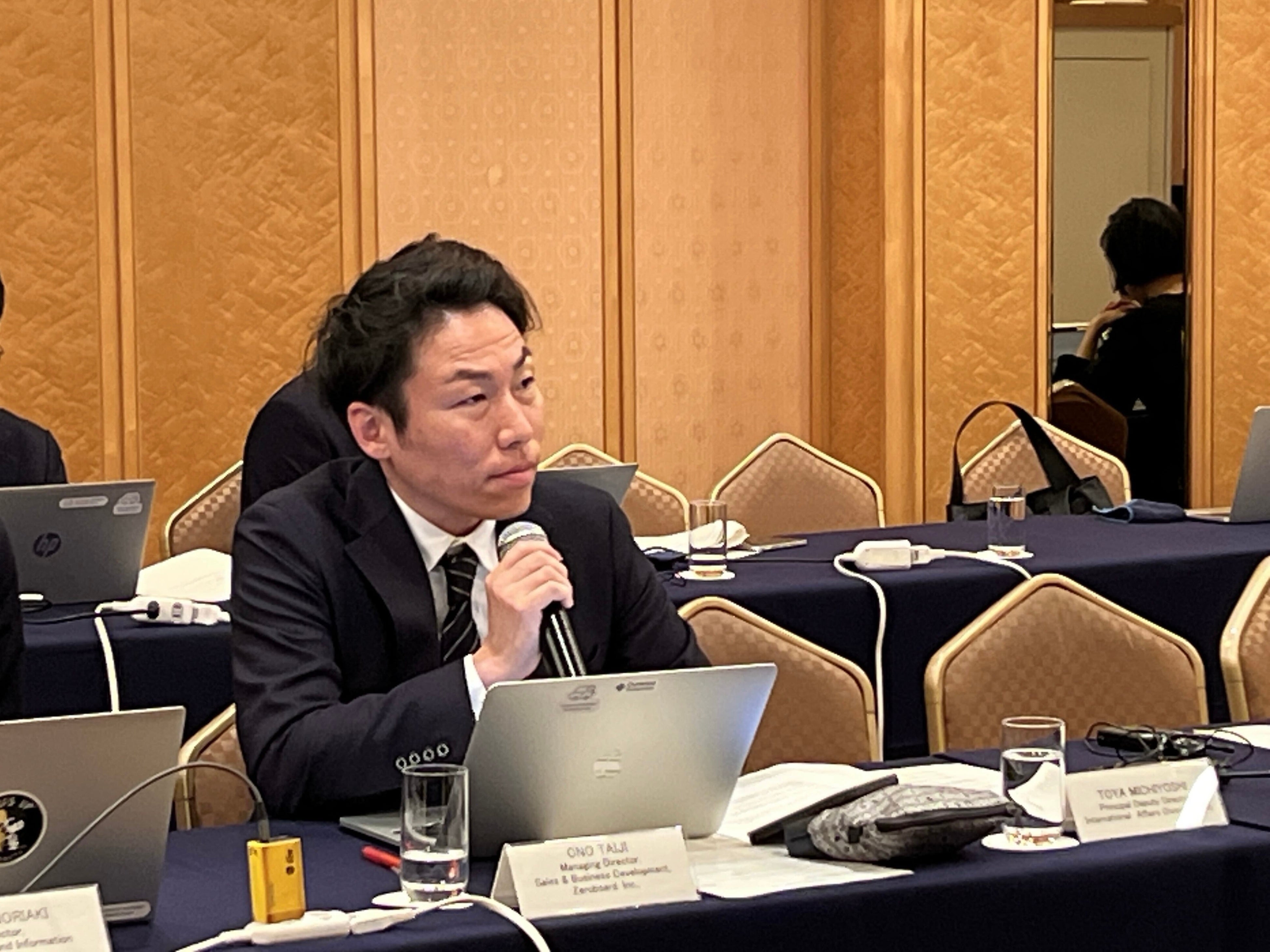 当社 小野泰司のプレゼンテーションの様子