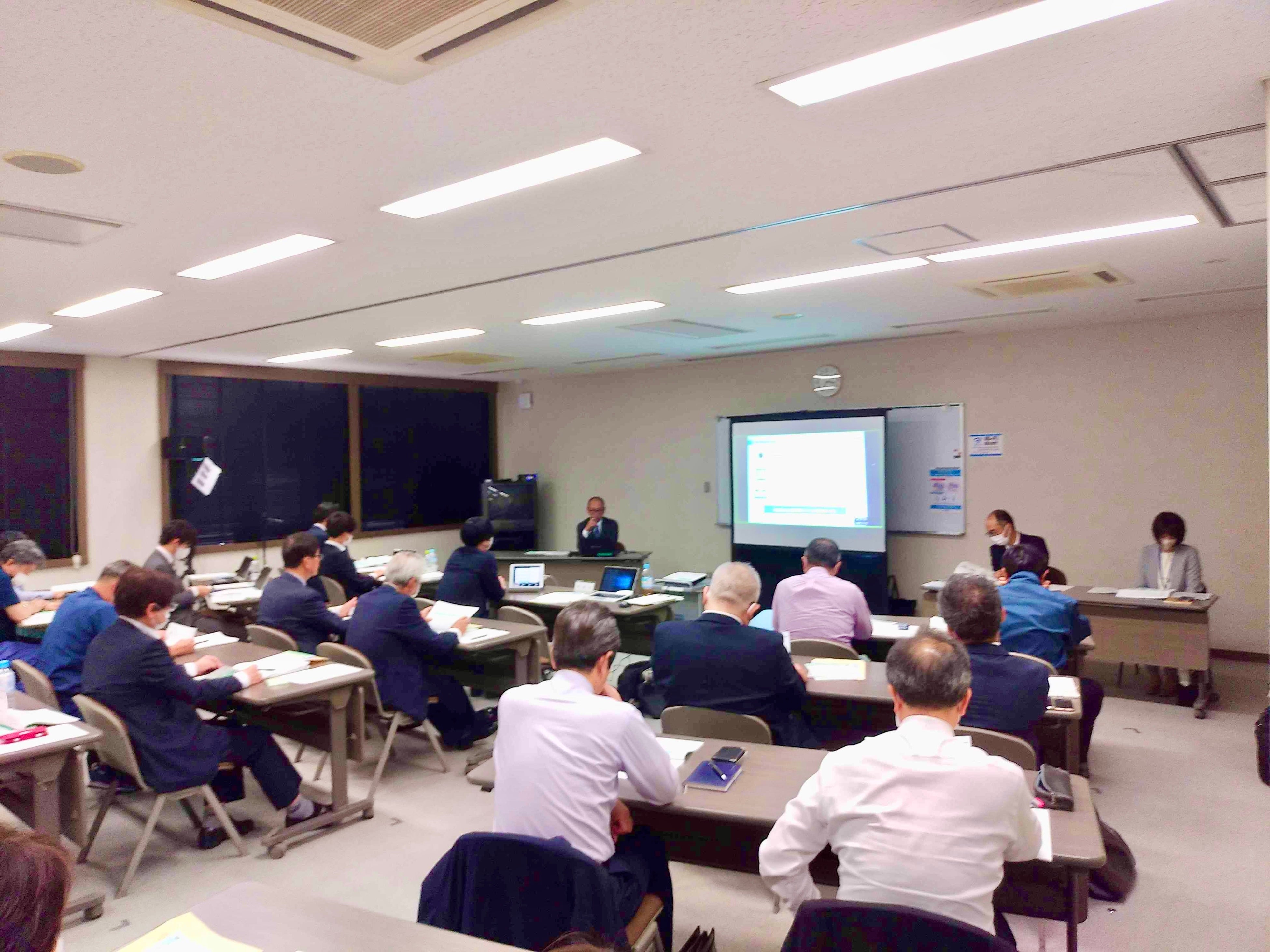 セミナーには地元の製造業者が集まった