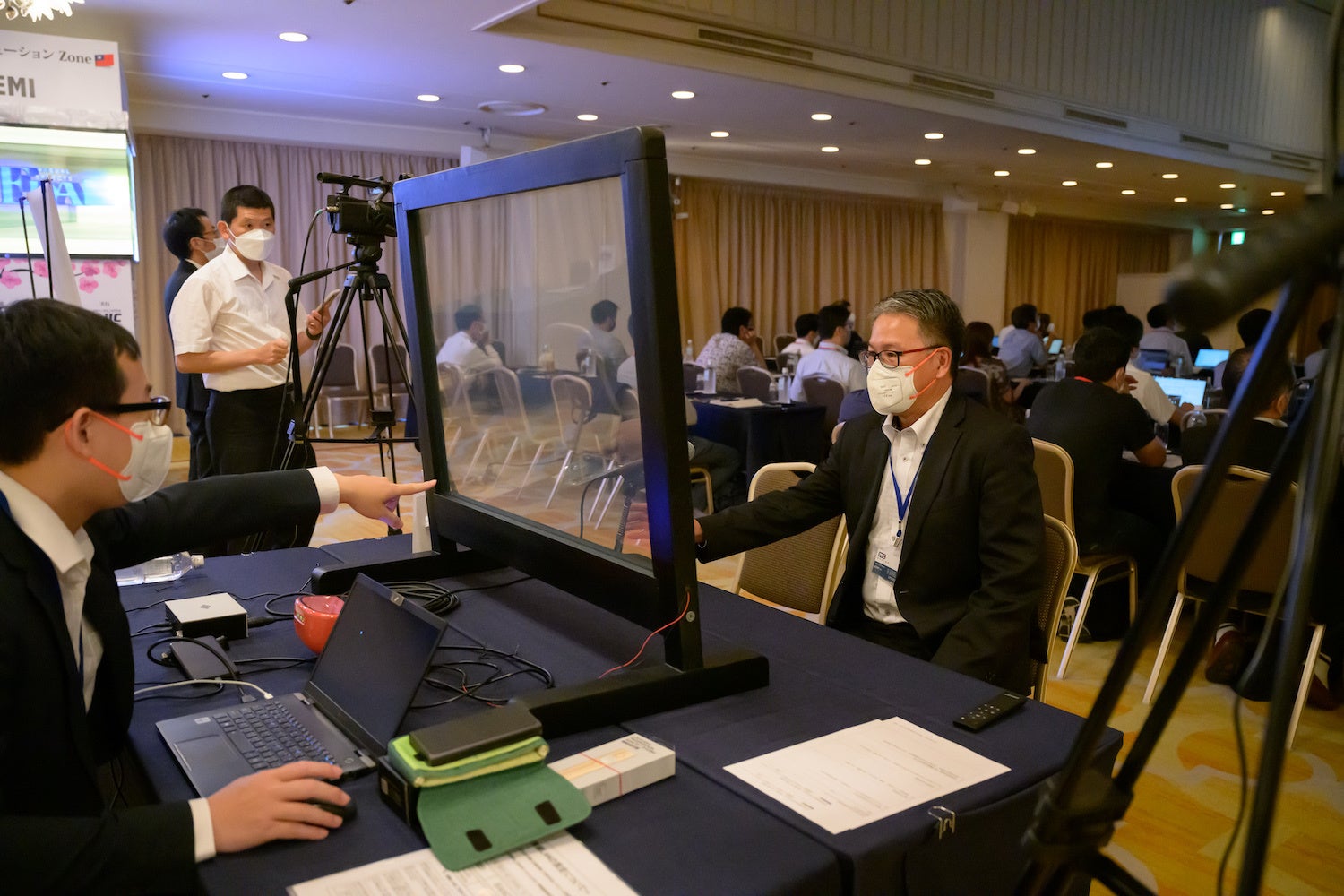 Innolux・VMFi 実機体験