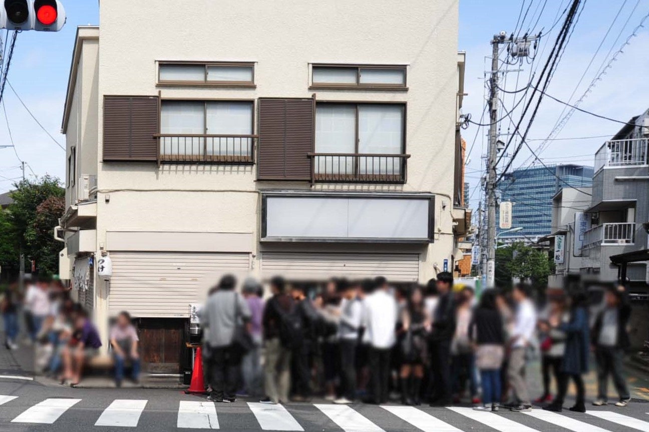 オープン前の行列