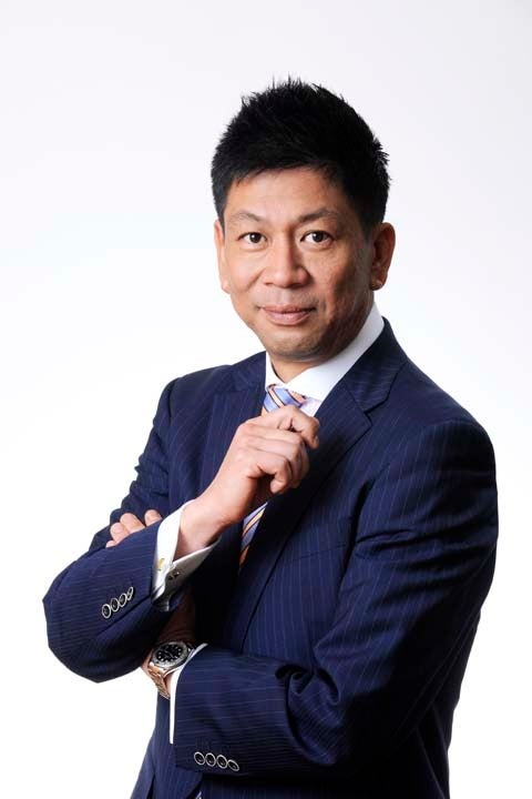 代表取締役会長　鈴木雄二