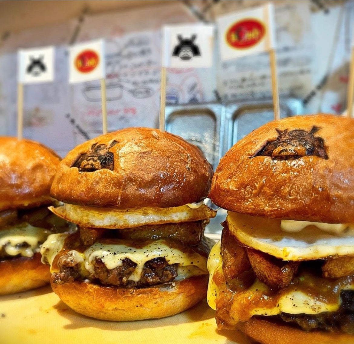 ボンディカレーバーガー