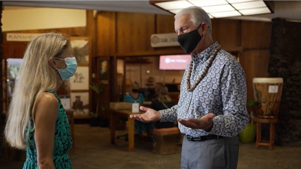 総支配人マイク・ホワイト　