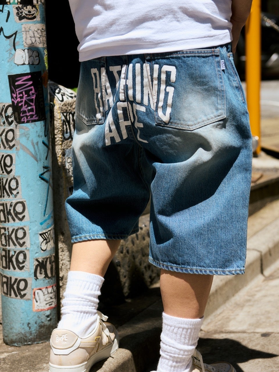 専用　APE  BAPE  KAWS champion デニム　ショーツ BAPE Champion embroidered denim shorts A Bathing Ape Size M