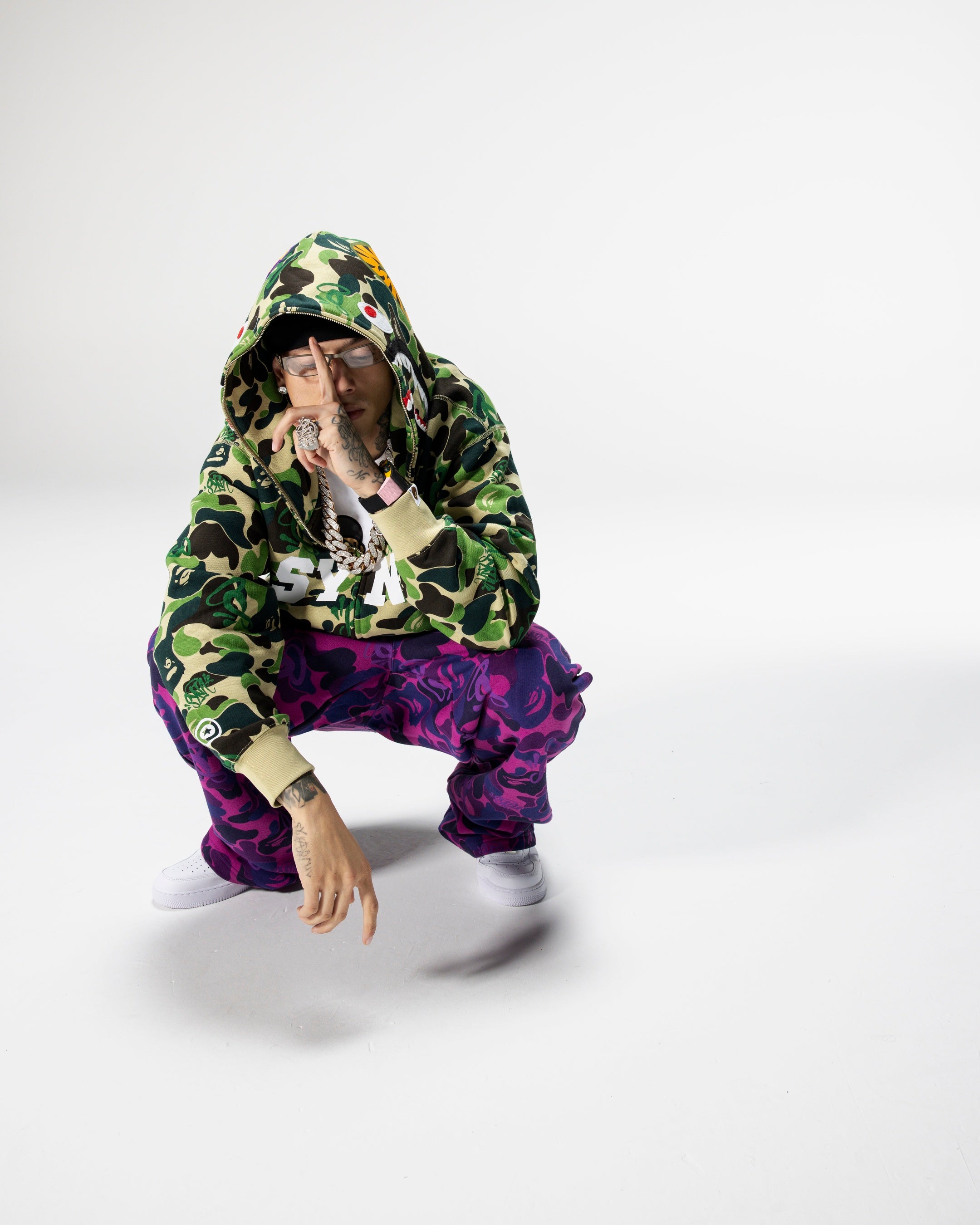 BAPE® X SPOTIFY X SYNA by Central Cee カプセルコレクション | 株式