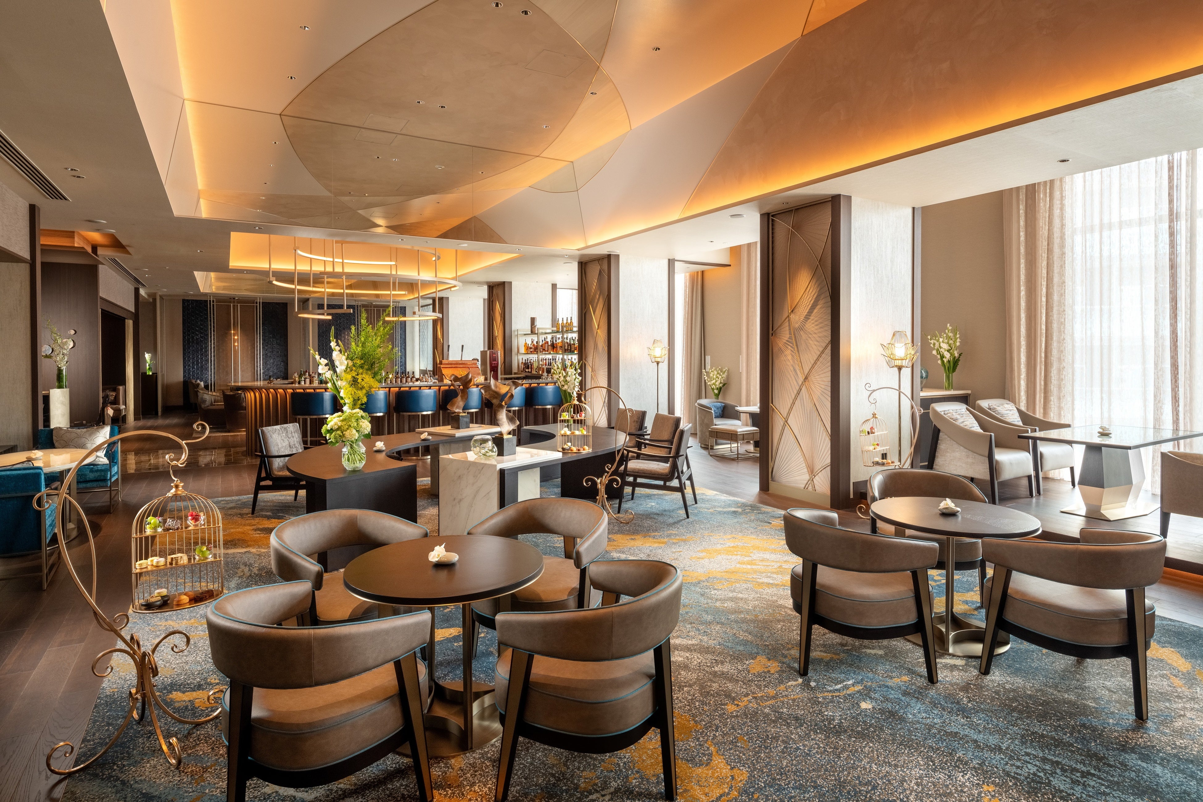 バー＆ラウンジ ZATTA