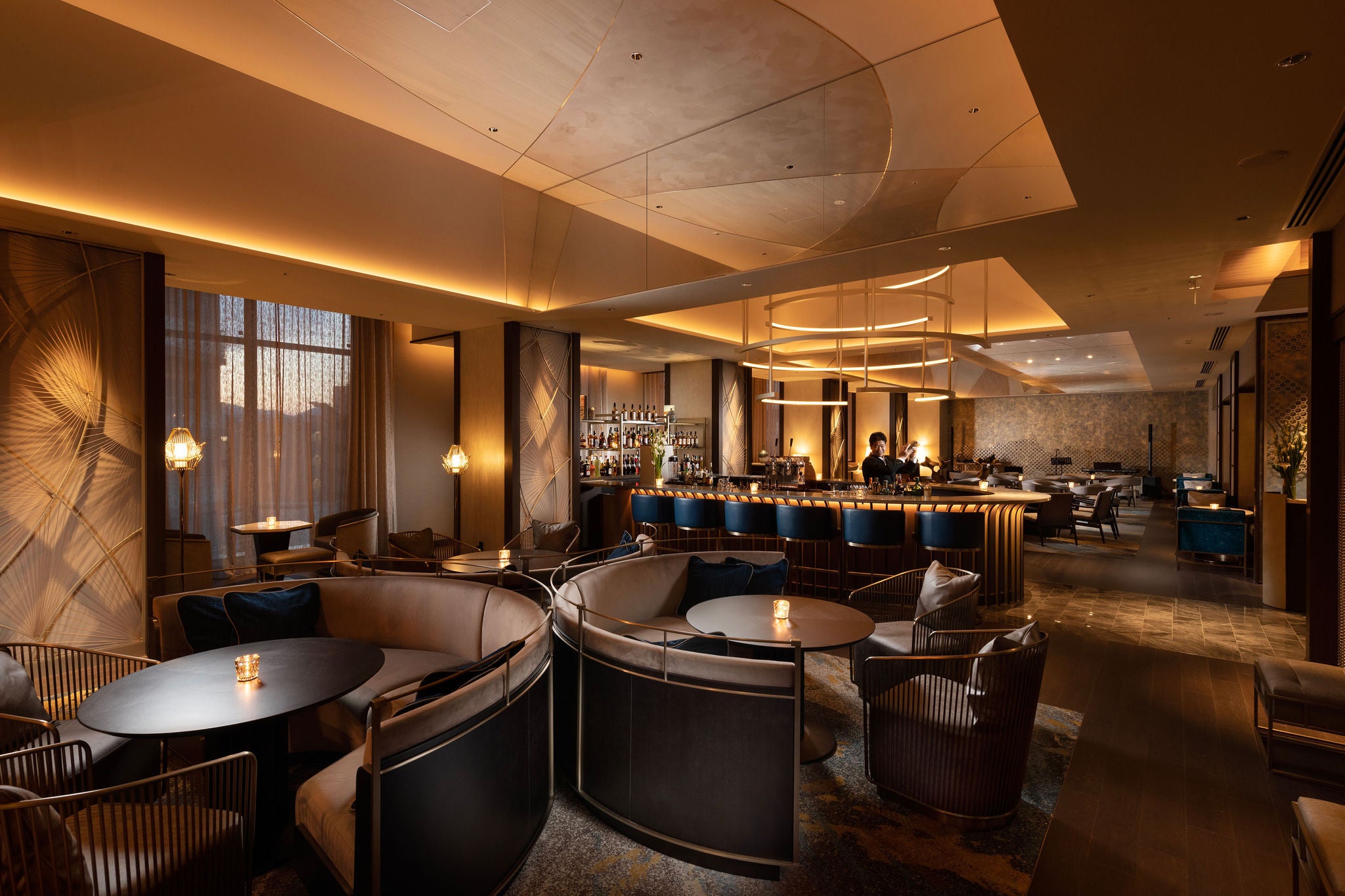 バー＆ラウンジZATTA　内観