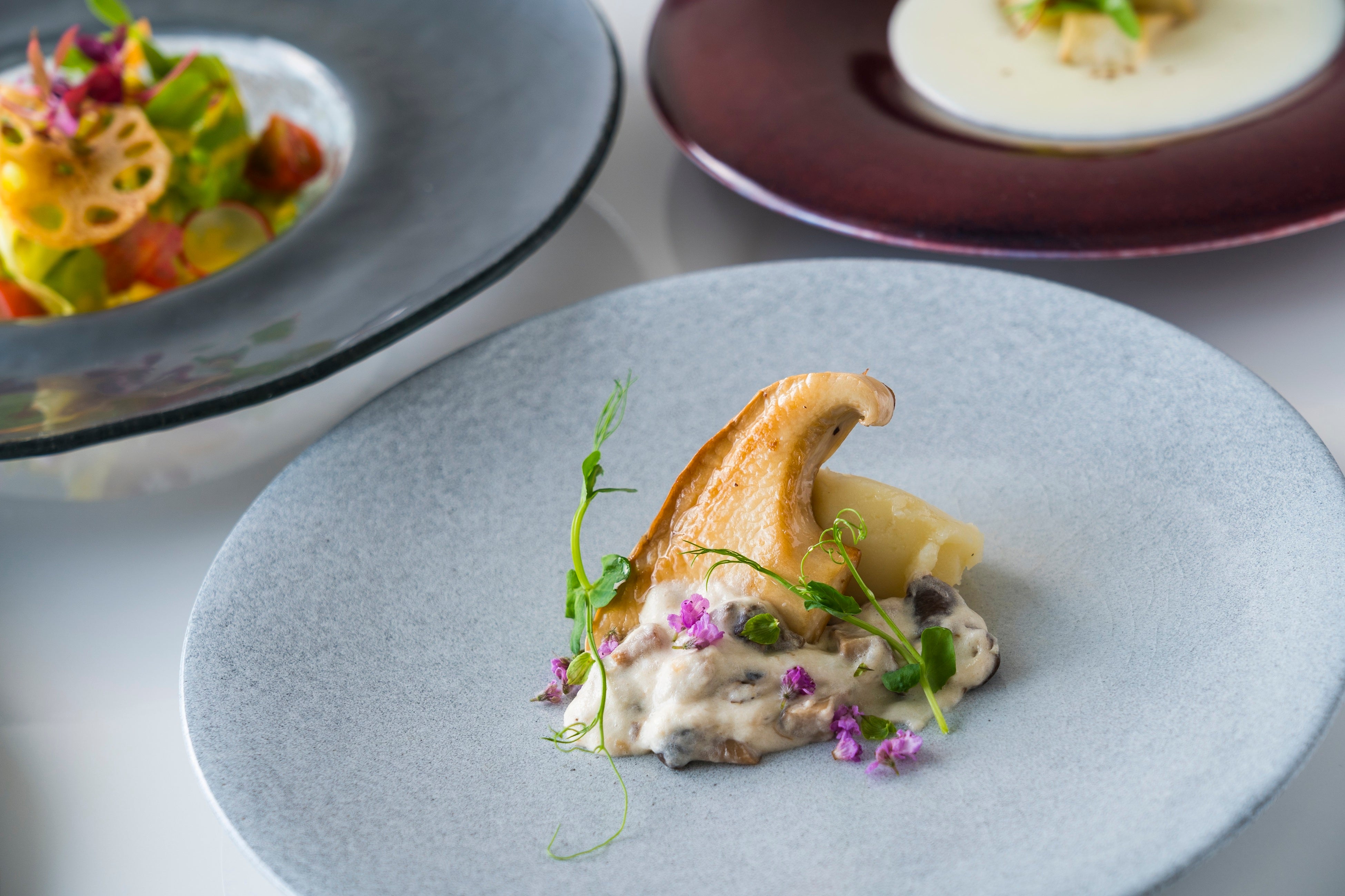 広島県産白あわび茸のソテー（鉄板焼）