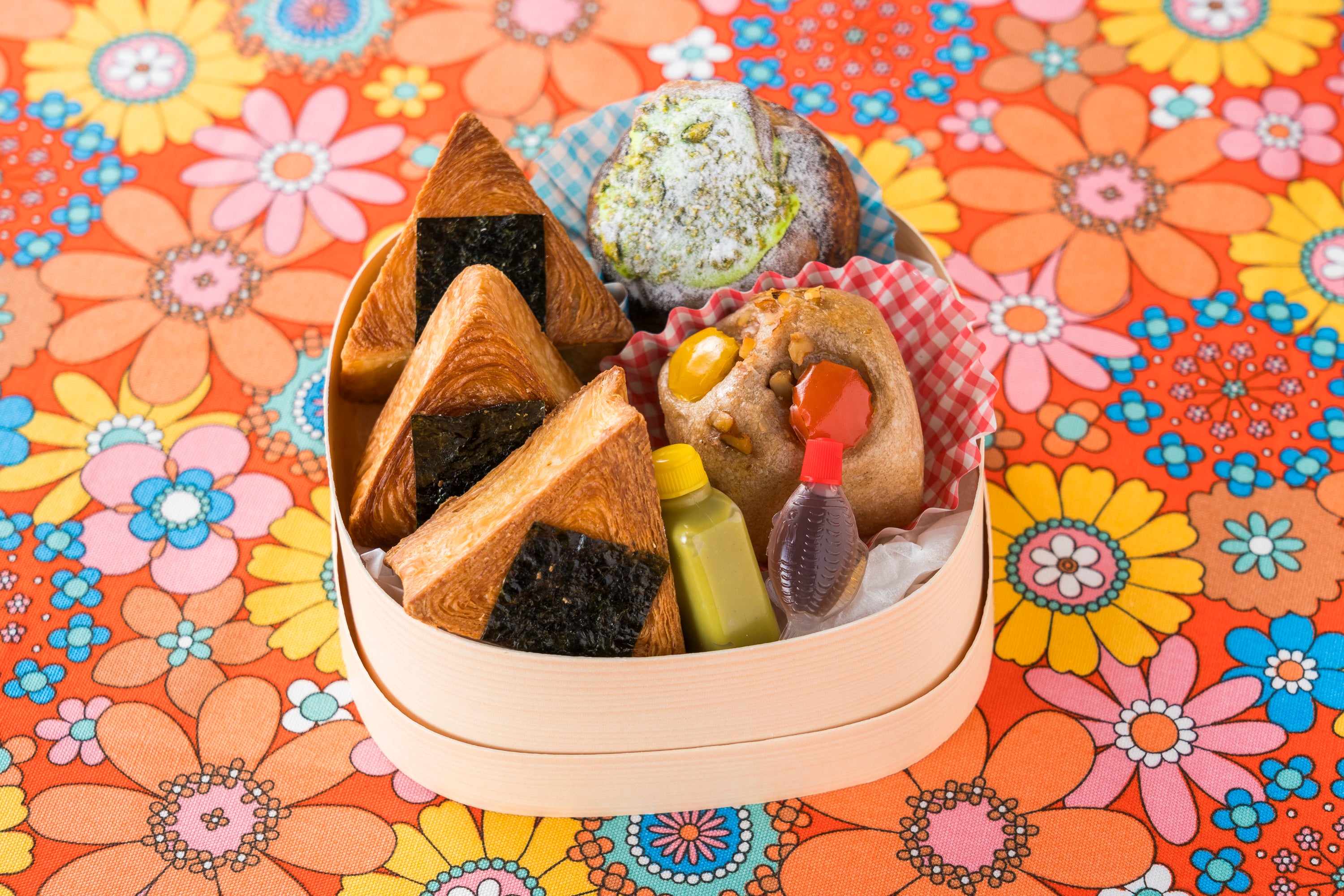 おにぎりパンBento