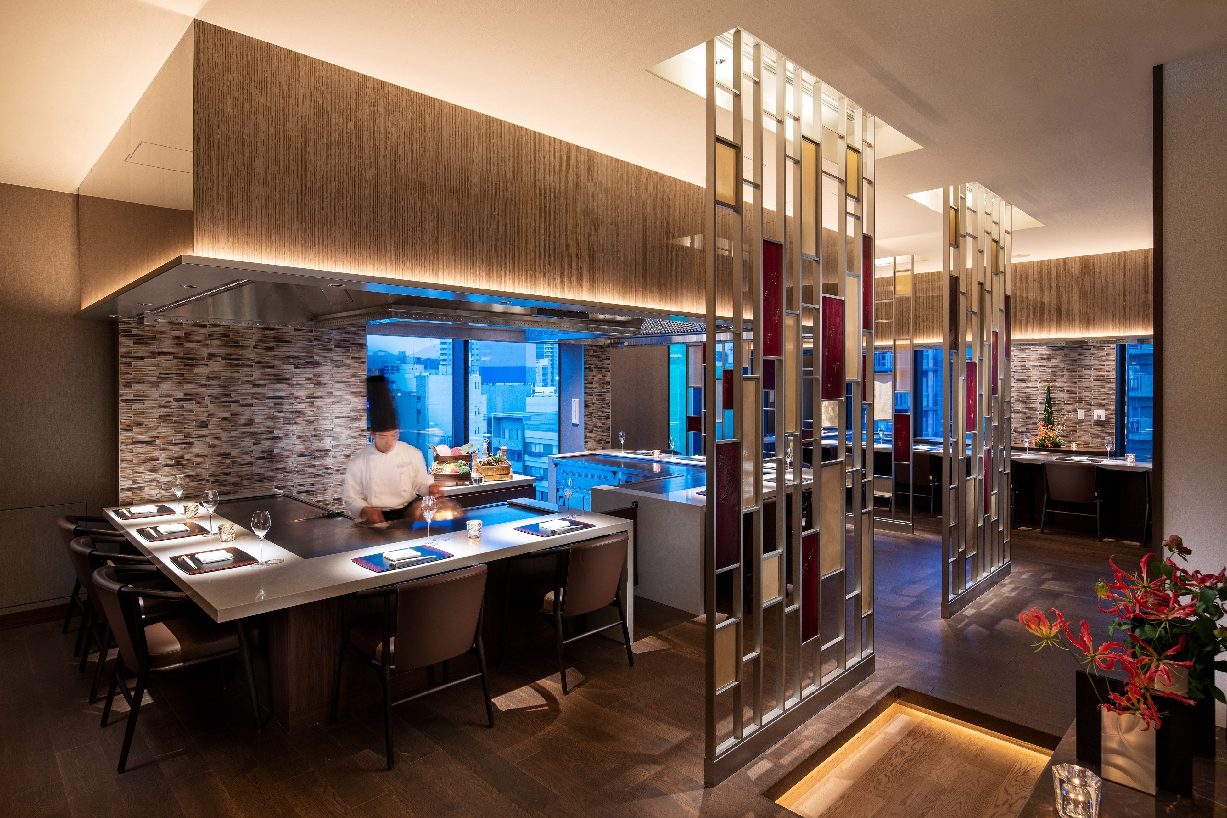 「鉄板焼　渾」