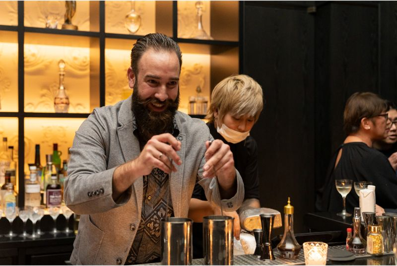 数々の賞を受賞している“Patent Pending”のニコラ氏。