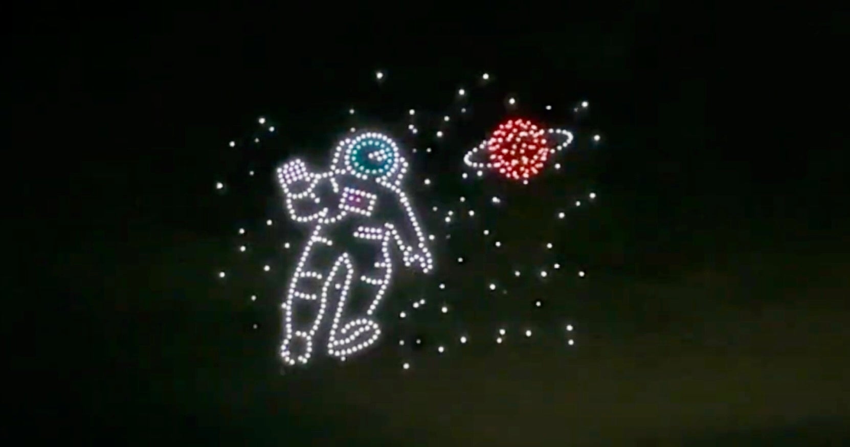 レッドクリフ、8月9日「第70回とりで利根川大花火」にて600機のドローンショーを実施 | 株式会社レッドクリフのプレスリリース