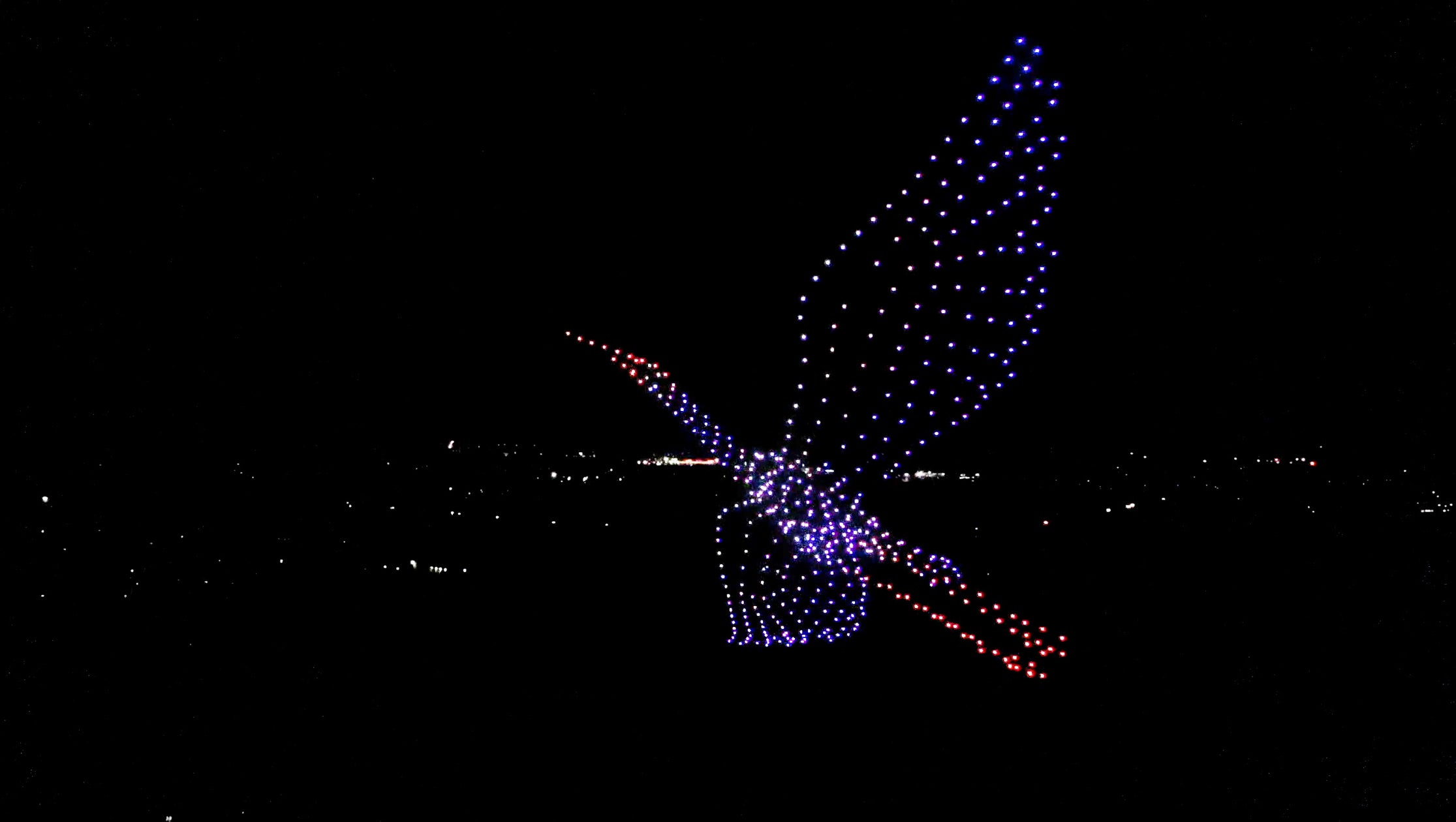 レッドクリフ、小山市市制施行70周年の特別企画となる500機のドローンショーを「おやまサマーフェスティバル2024」で実施 | 株式会社レッドクリフのプレスリリース