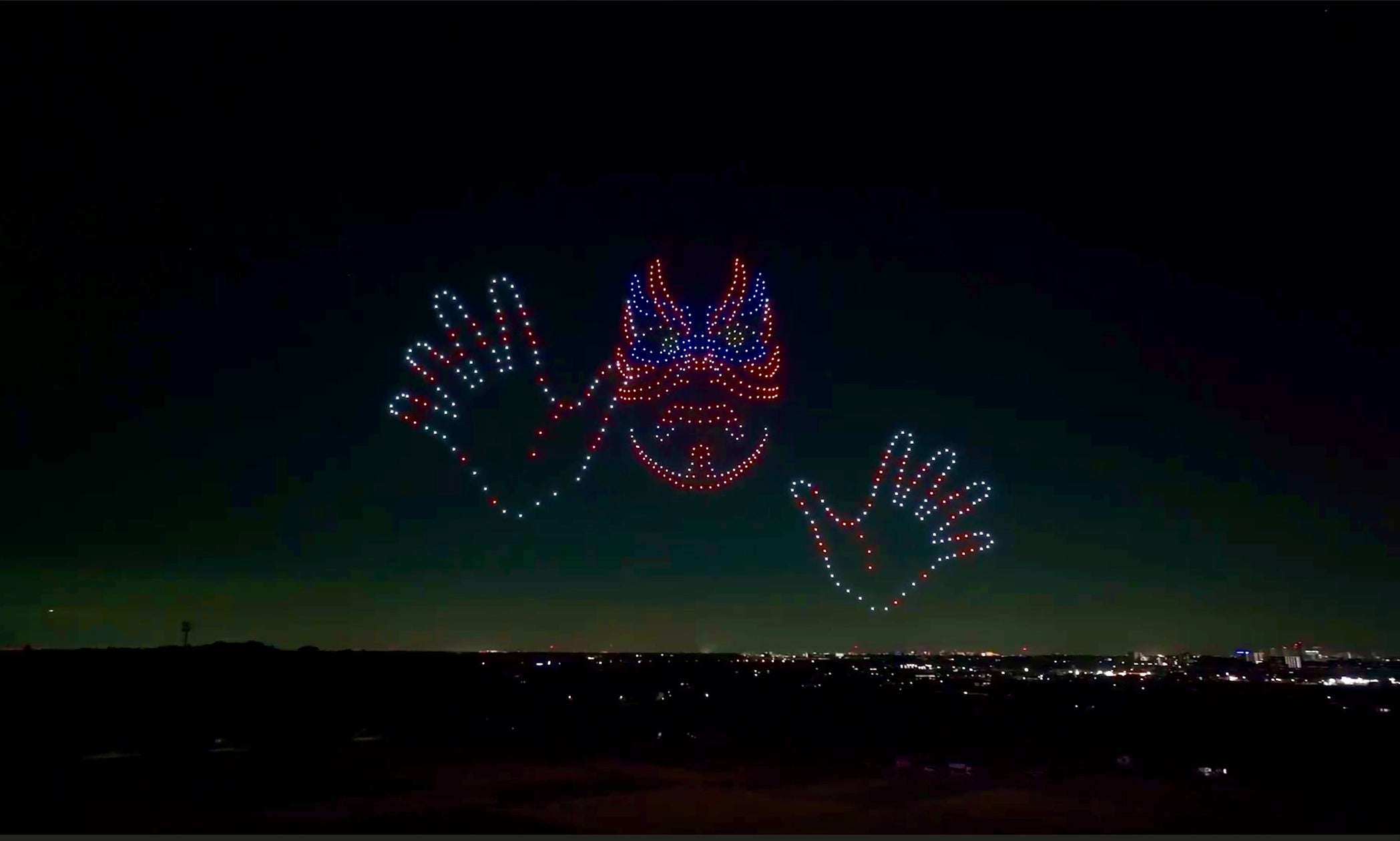 レッドクリフ、「利根川大花火大会」初のドローンショーで一夜限りの和風テイストなショーを実施 | 株式会社レッドクリフのプレスリリース
