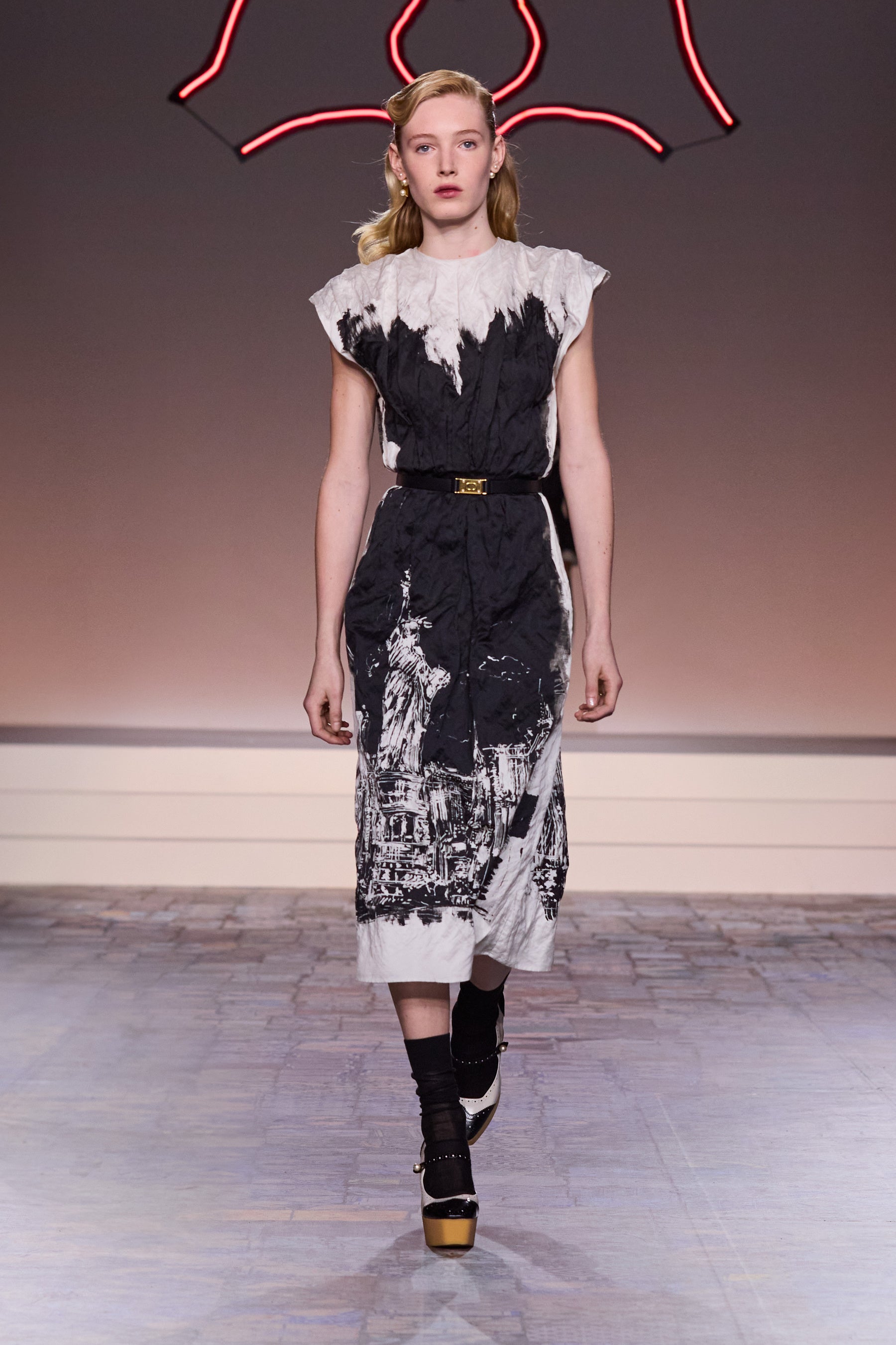 DIOR】2024年フォール コレクションで発表されたルックの
