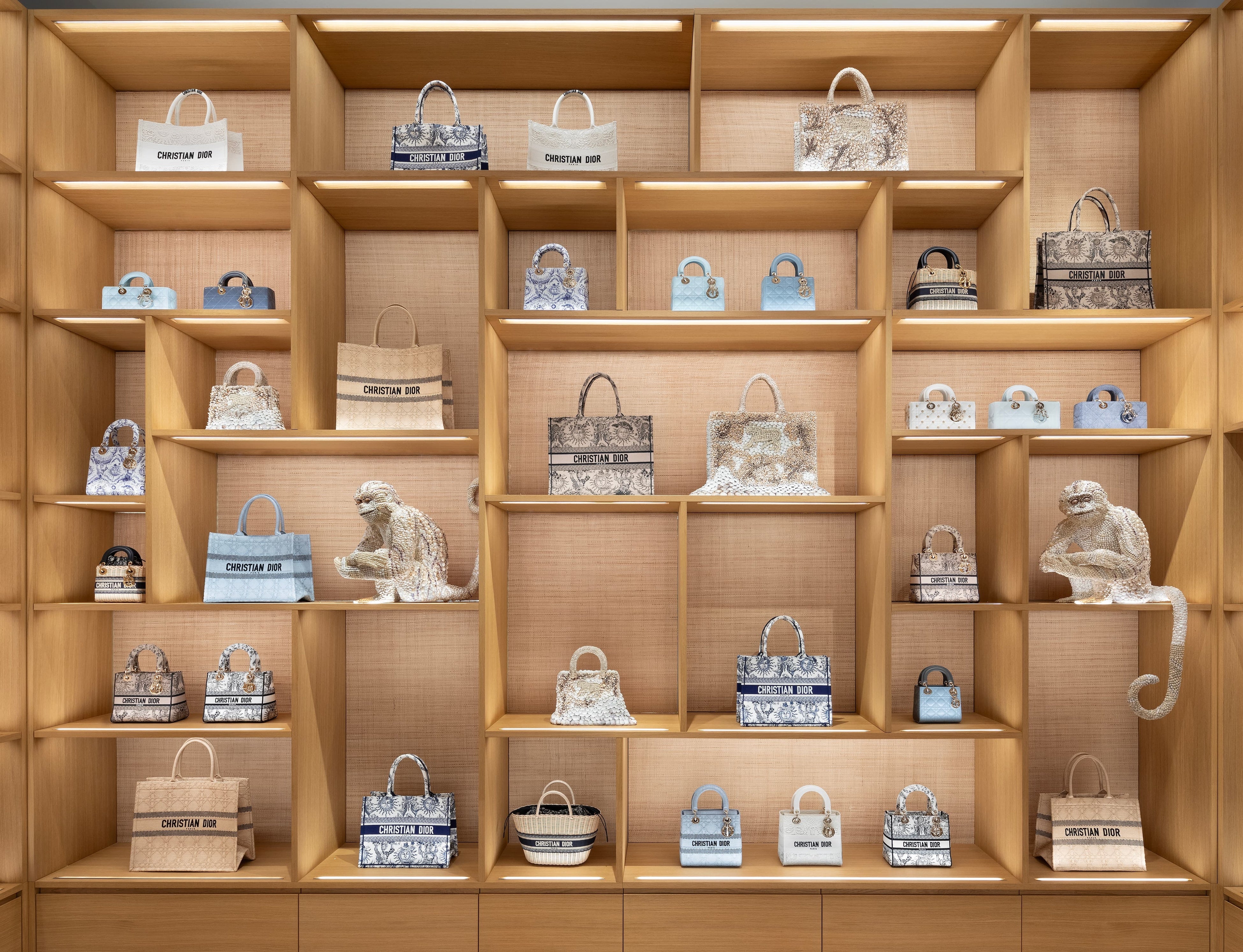 NY 5TH AVENUE © Dana Meilijson