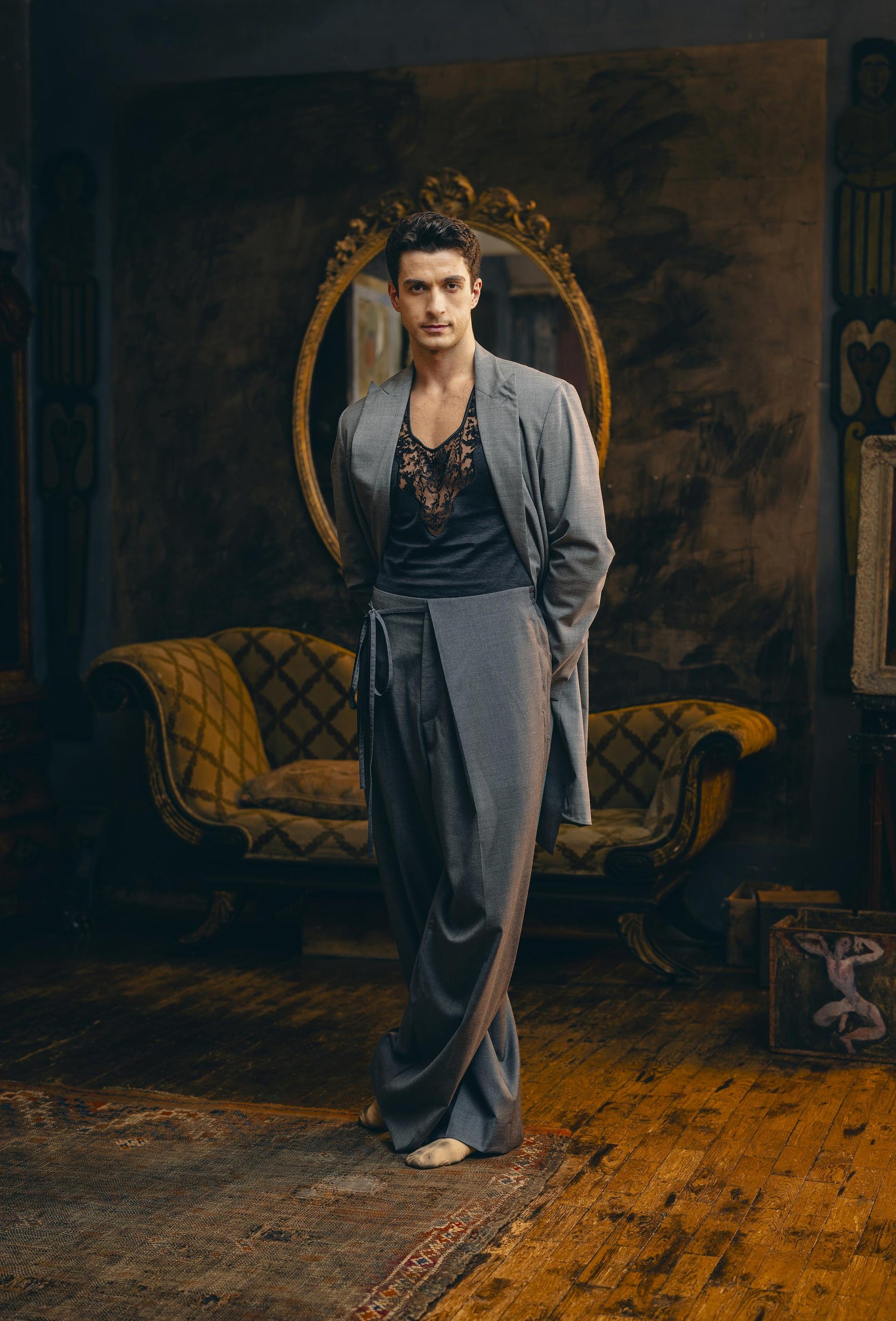 ©STEVEN HATTON - ELECTRIC EGG